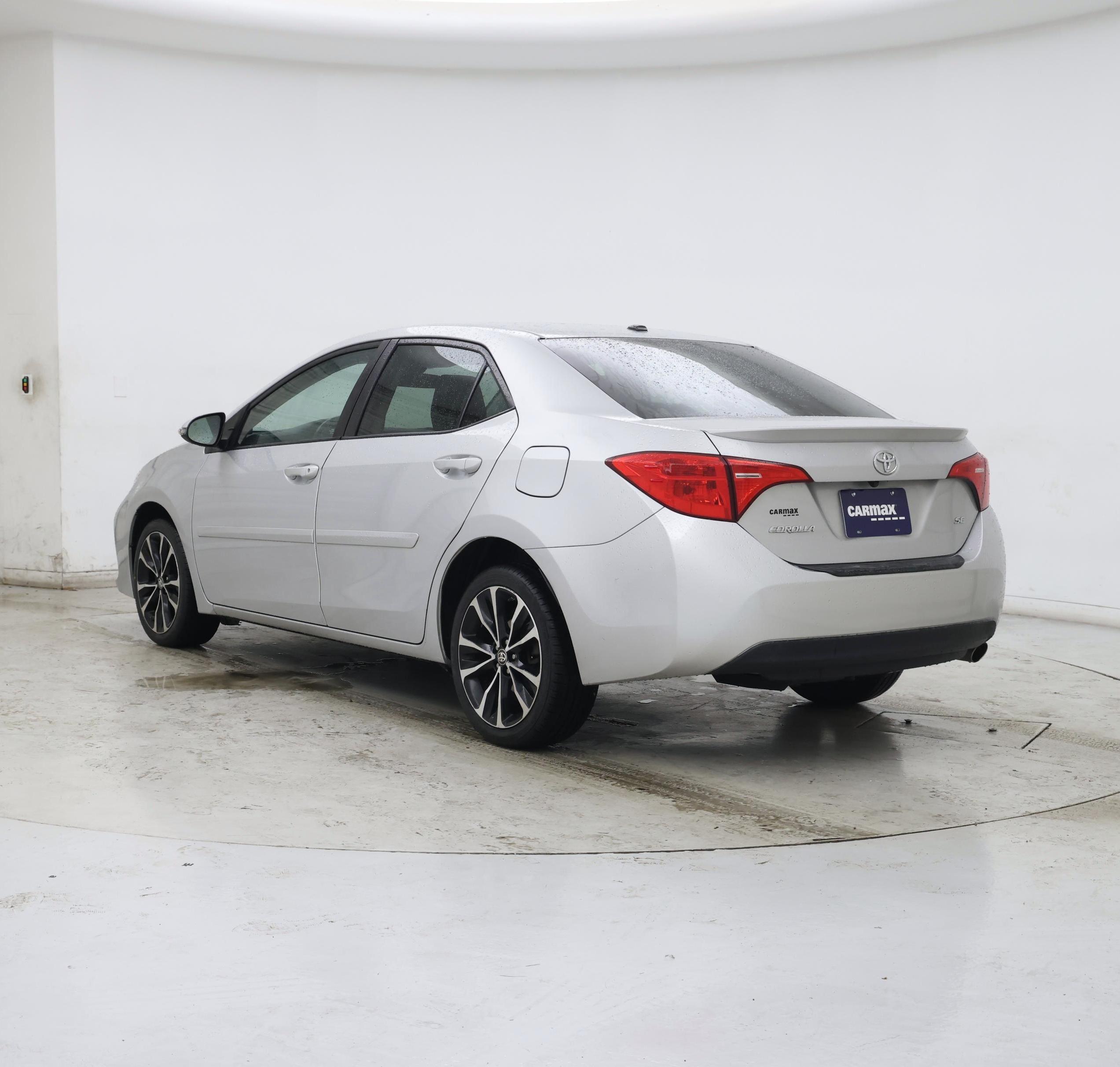 Thumbnail: 2017 Toyota Corolla - 2