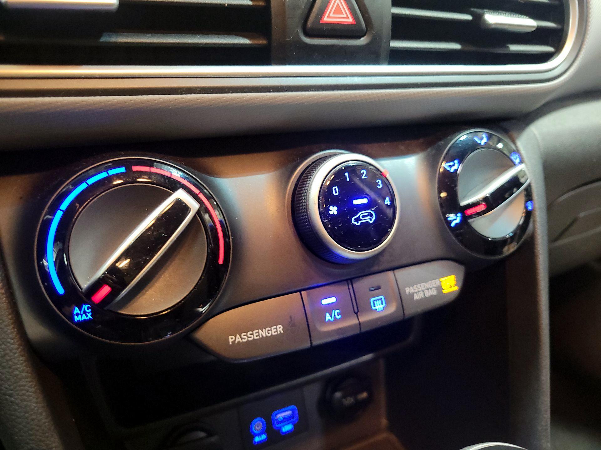Thumbnail: 2019 Hyundai Kona - 16