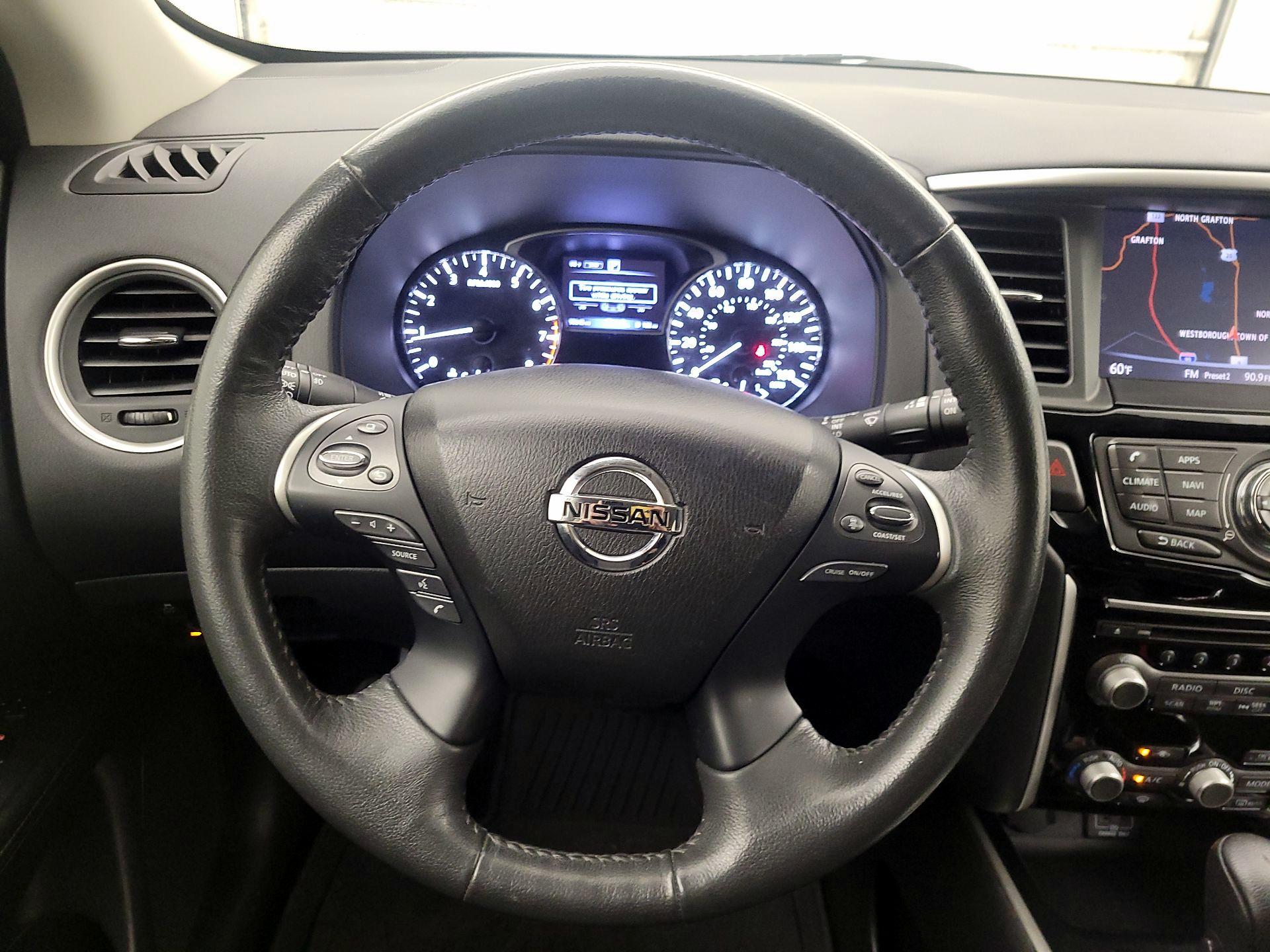 Thumbnail: 2018 Nissan Pathfinder - 10