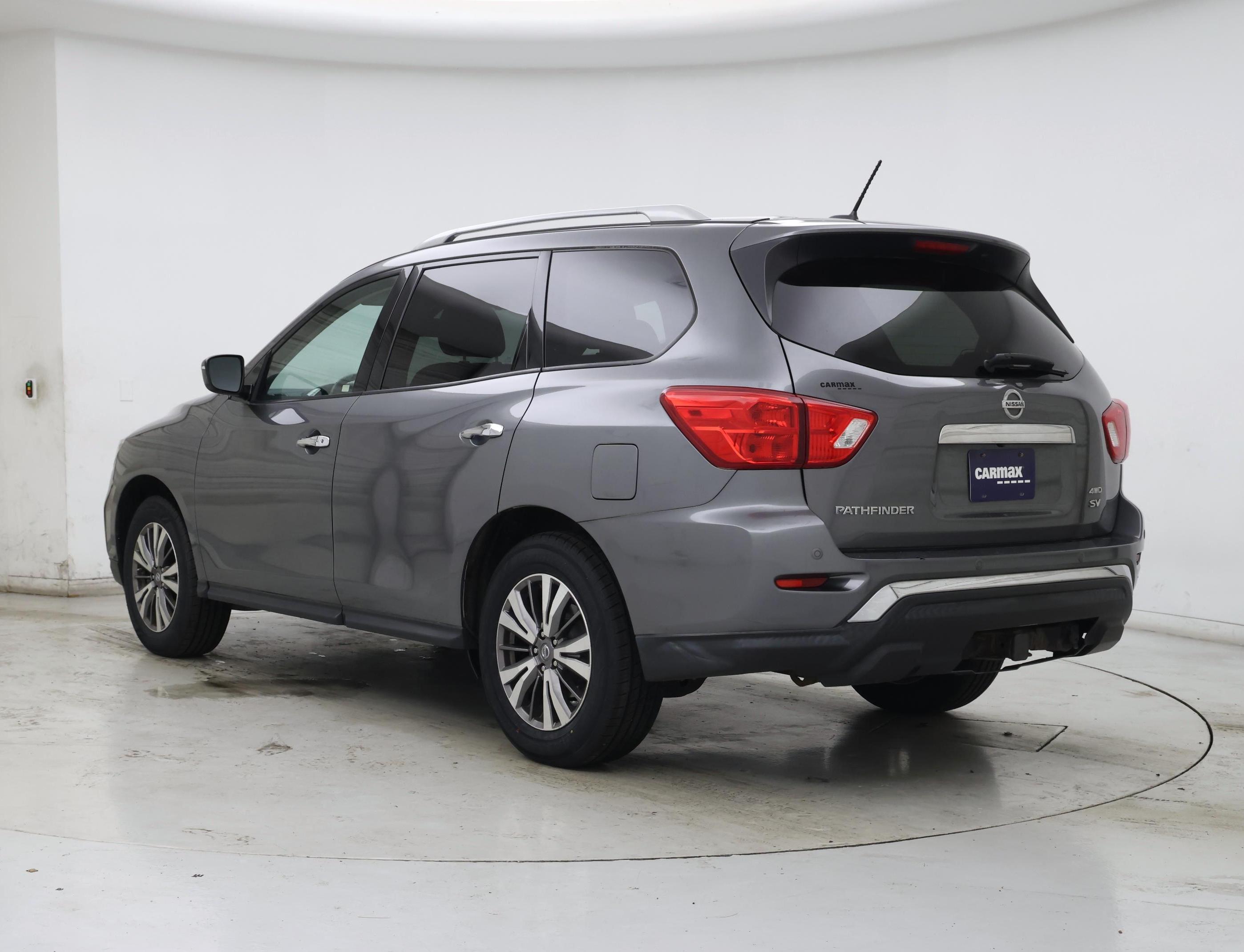 Thumbnail: 2018 Nissan Pathfinder - 2