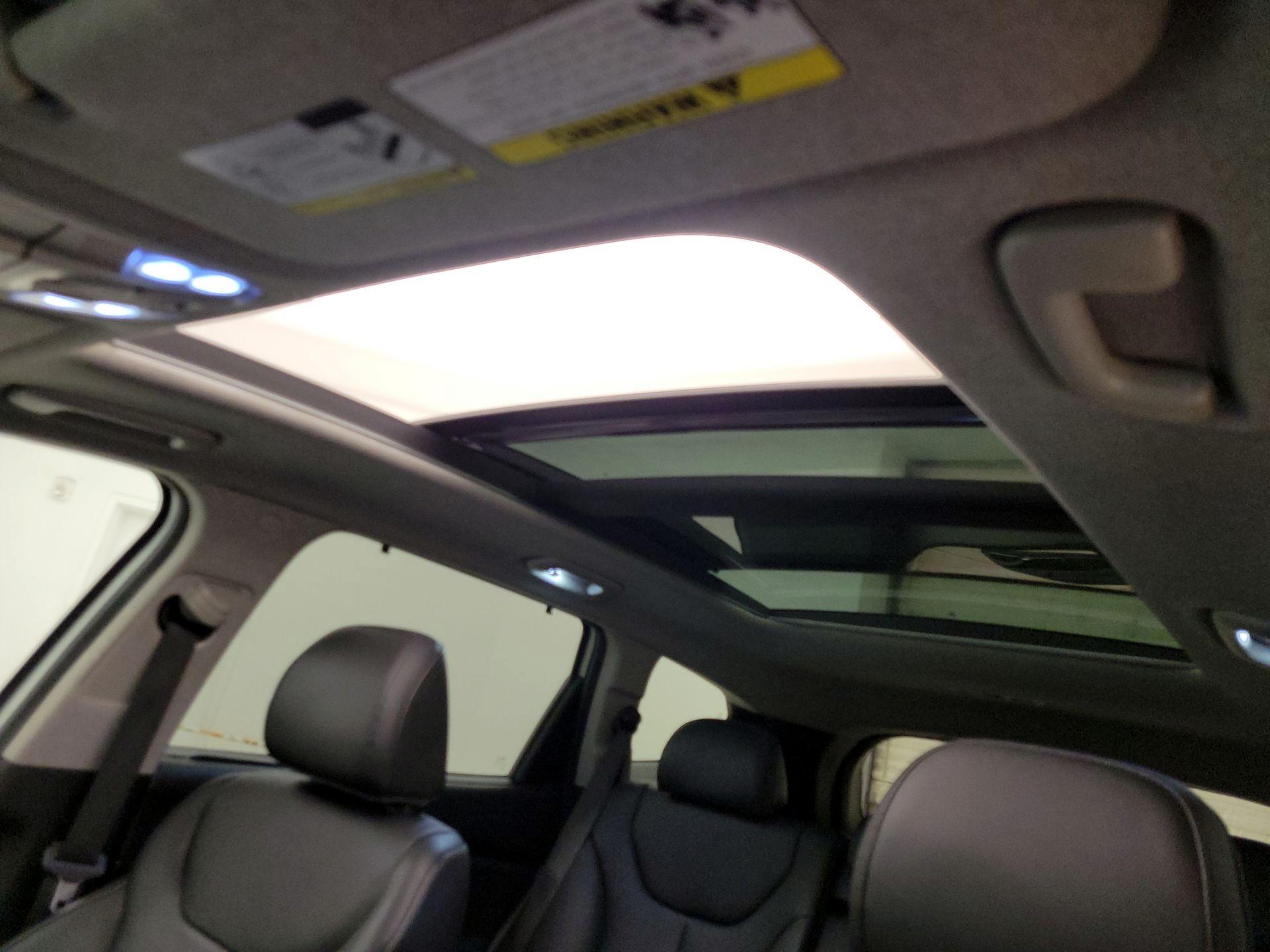 Thumbnail: 2019 Hyundai Santa Fe - 20