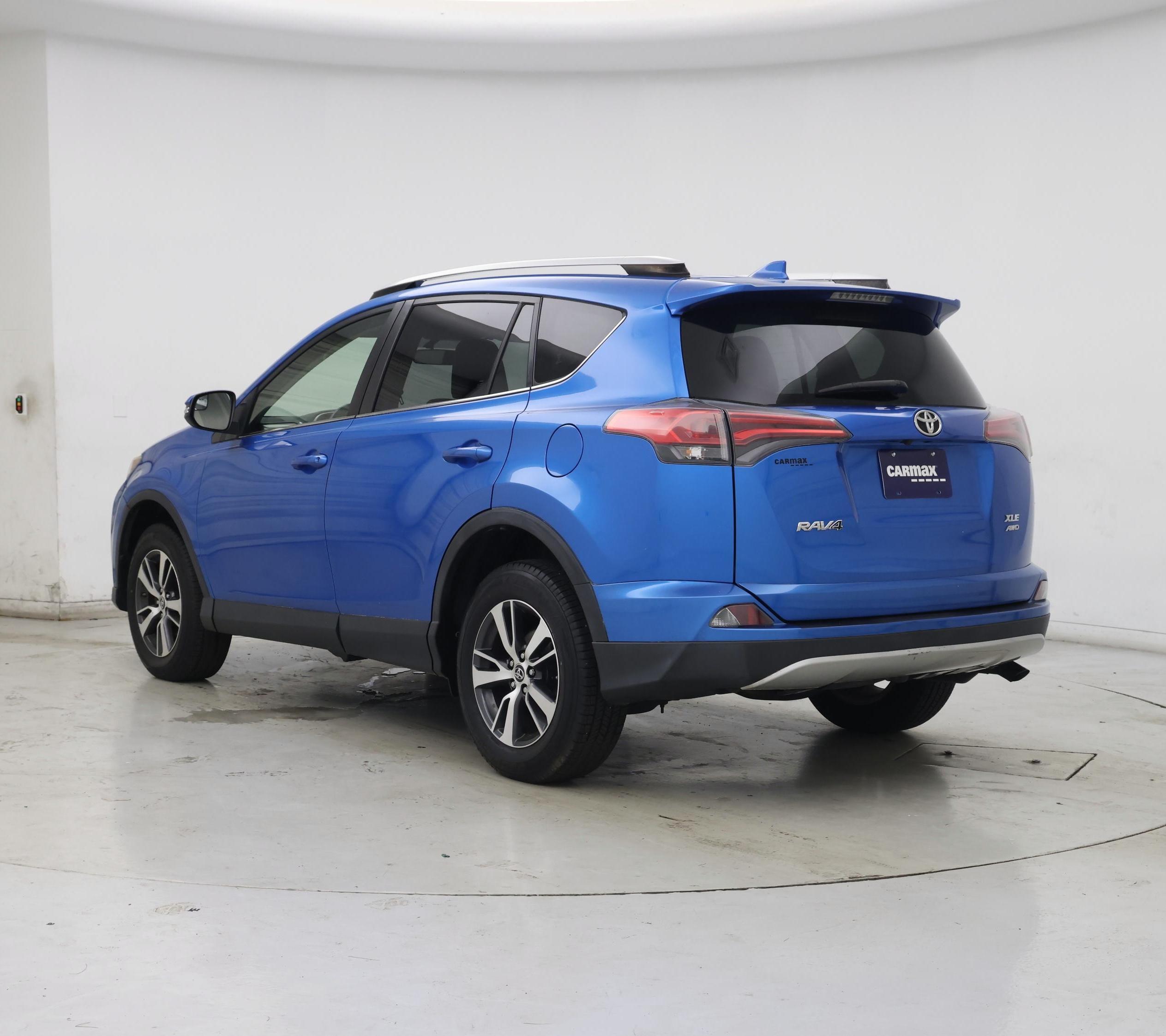 Thumbnail: 2016 Toyota RAV4 - 2