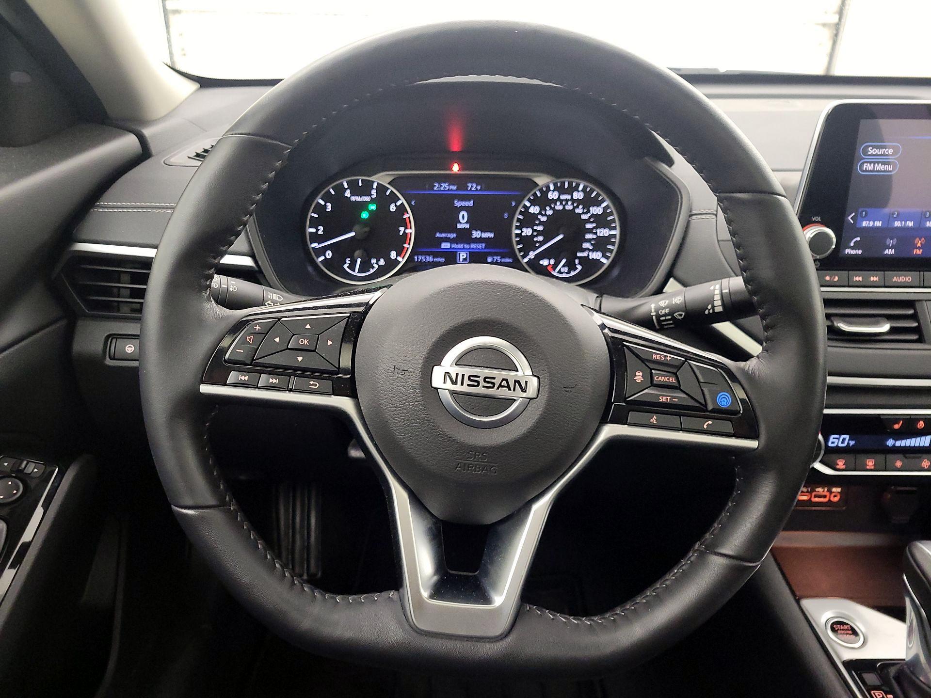 Thumbnail: 2020 Nissan Altima - 10