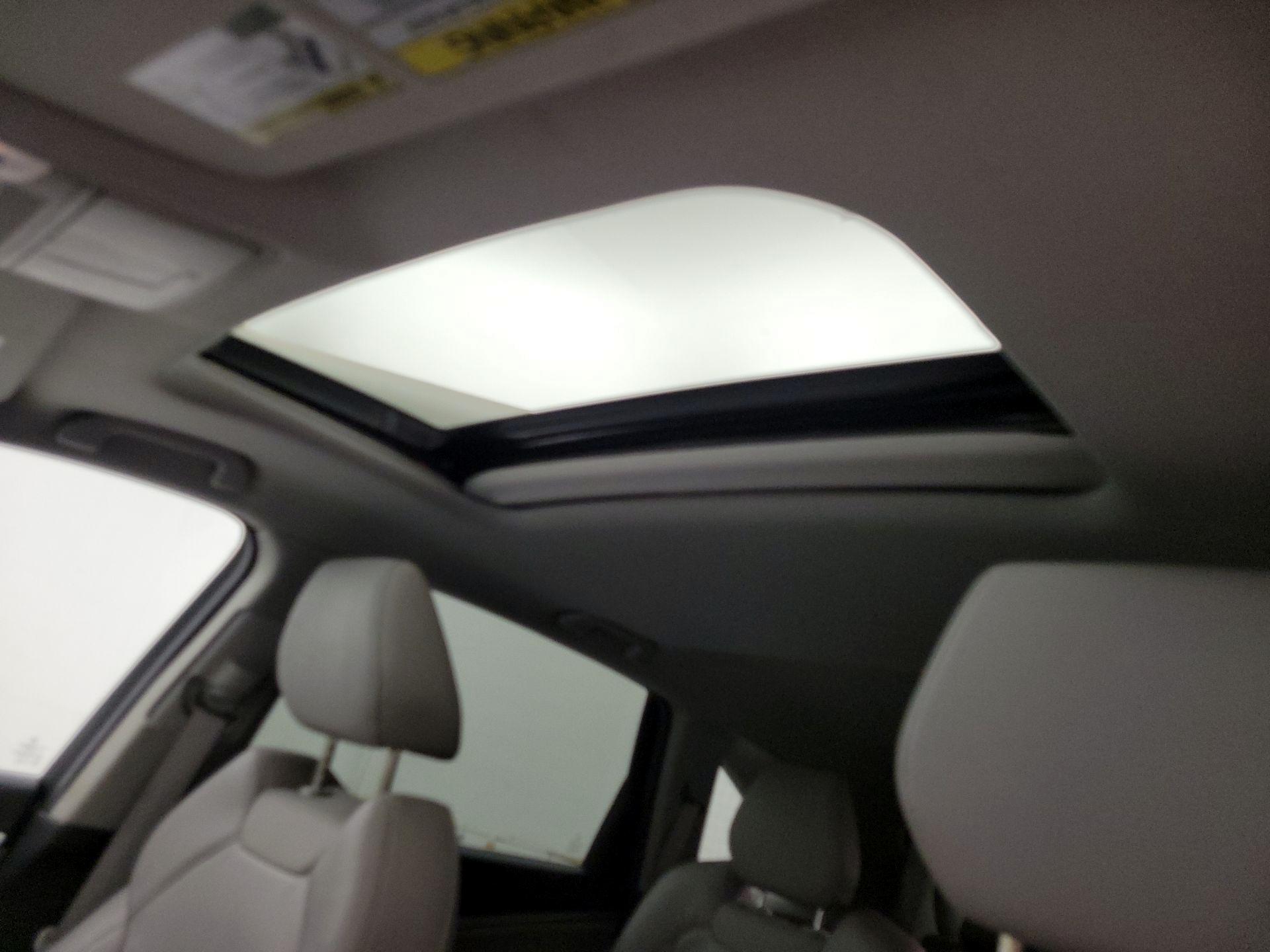 Thumbnail: 2016 Acura MDX - 19