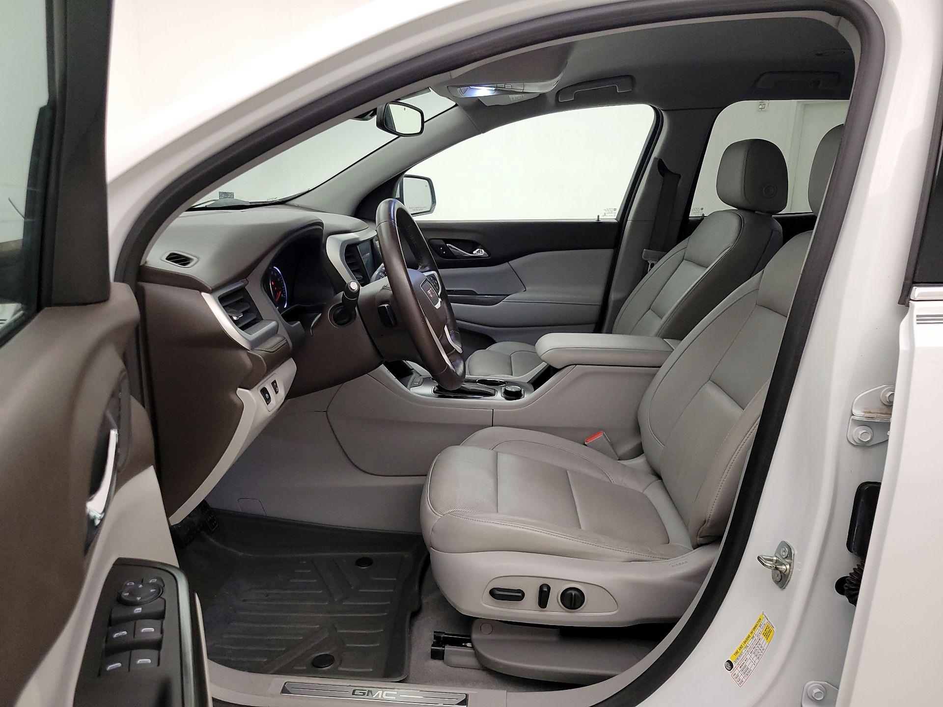 Thumbnail: 2017 GMC Acadia - 11