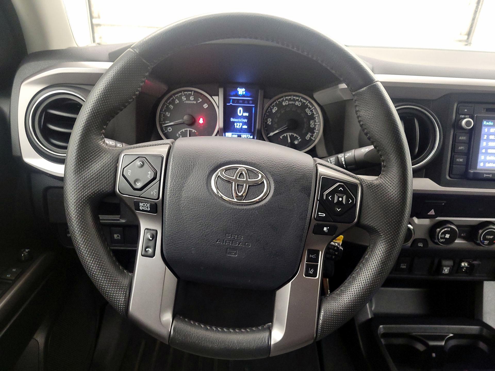 Thumbnail: 2019 Toyota Tacoma - 10