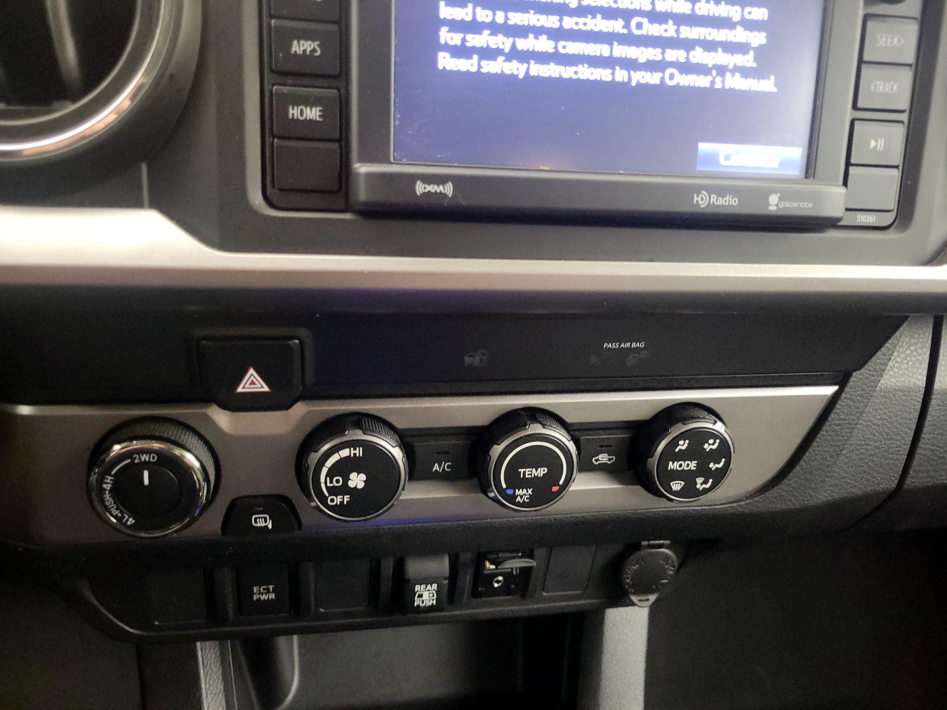 Thumbnail: 2019 Toyota Tacoma - 16