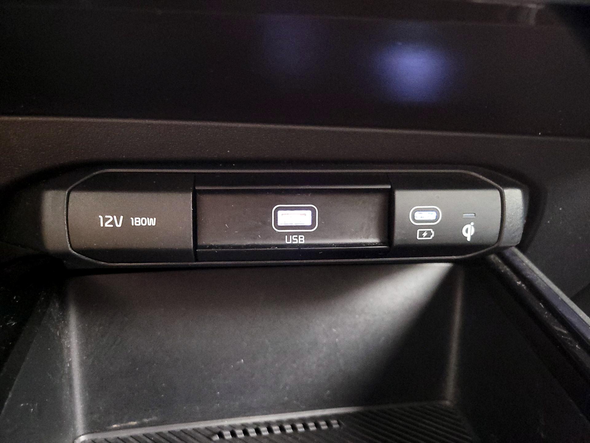 Thumbnail: 2023 Kia Niro - 19