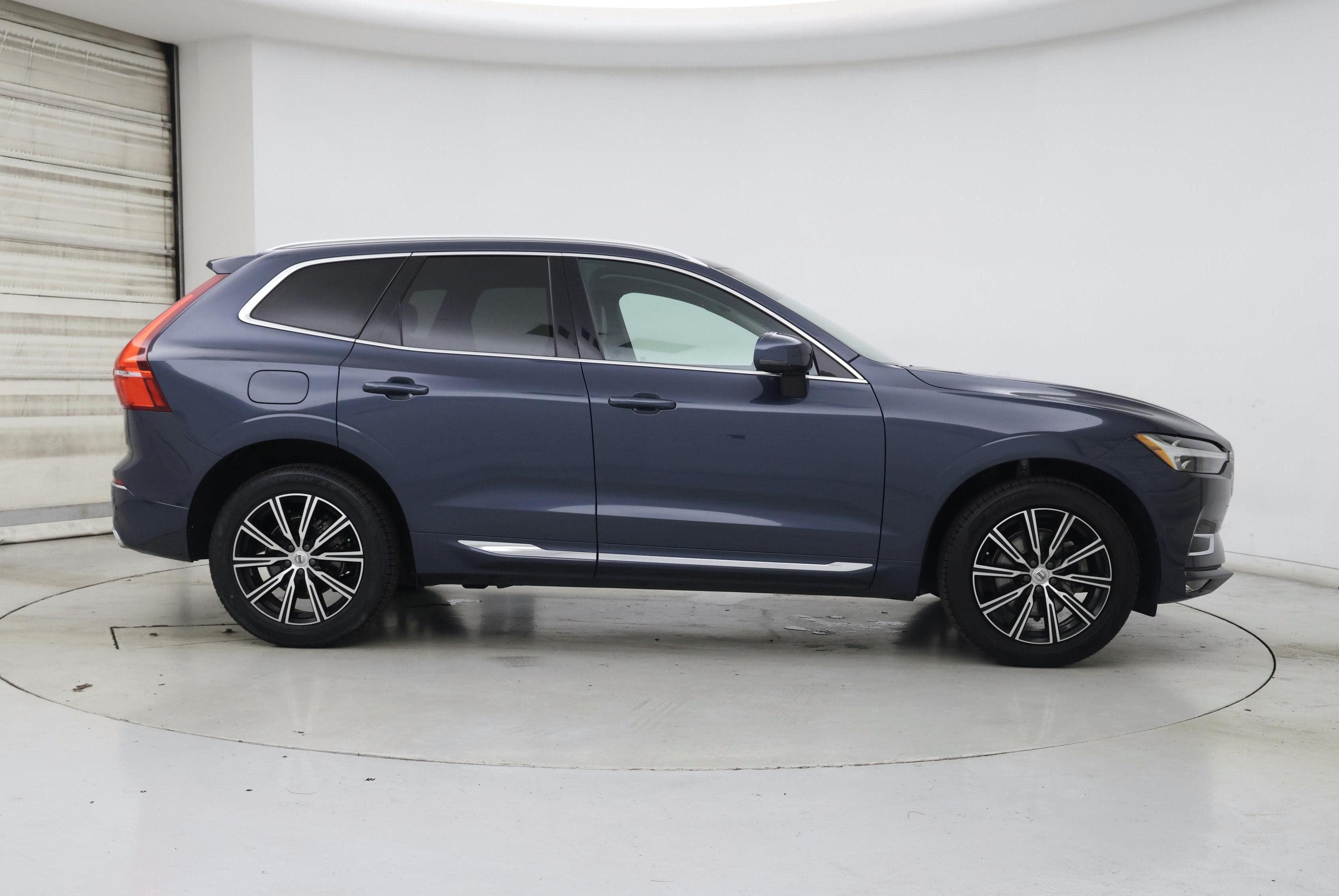Thumbnail: 2021 Volvo XC60 - 7