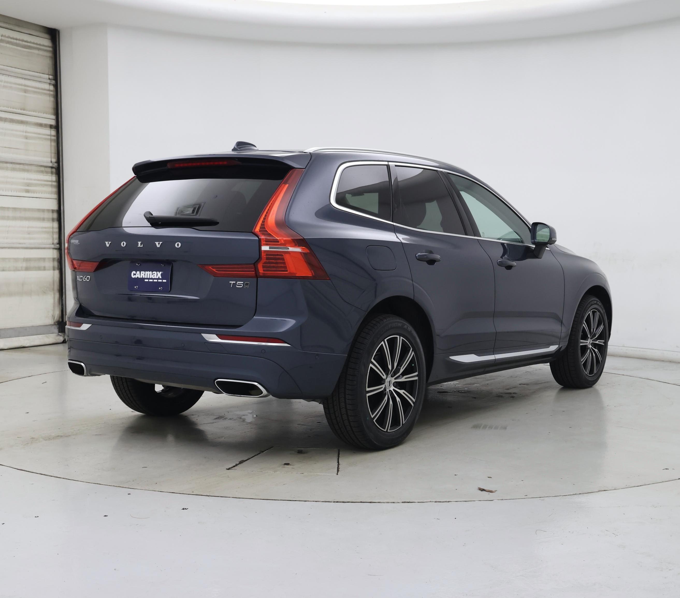 Thumbnail: 2021 Volvo XC60 - 8