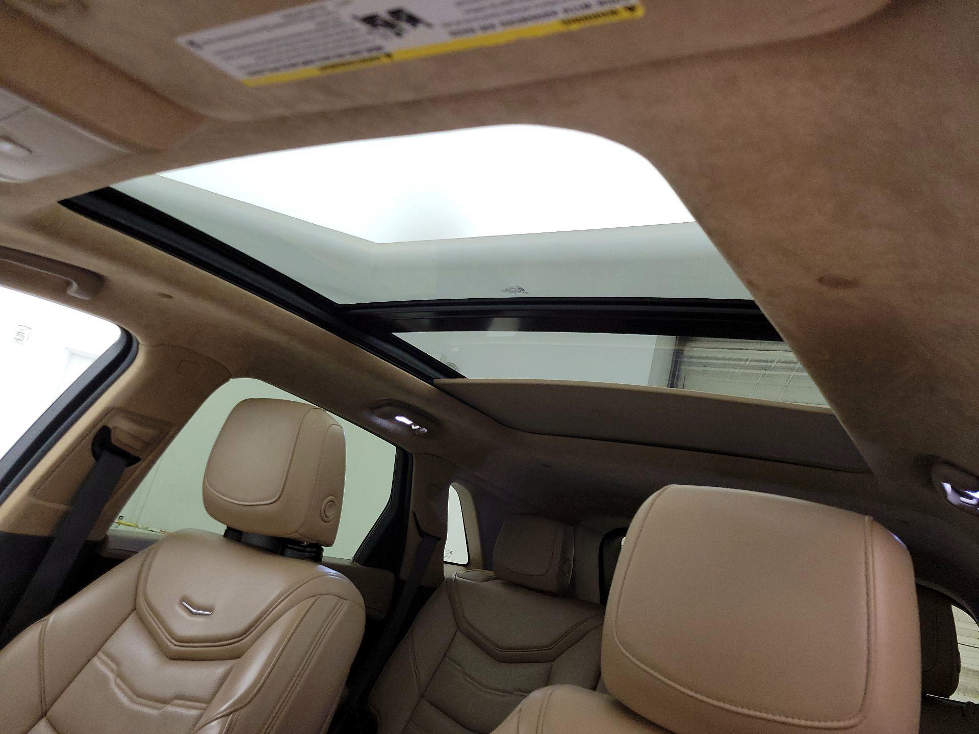 Thumbnail: 2017 Cadillac XT5 - 20