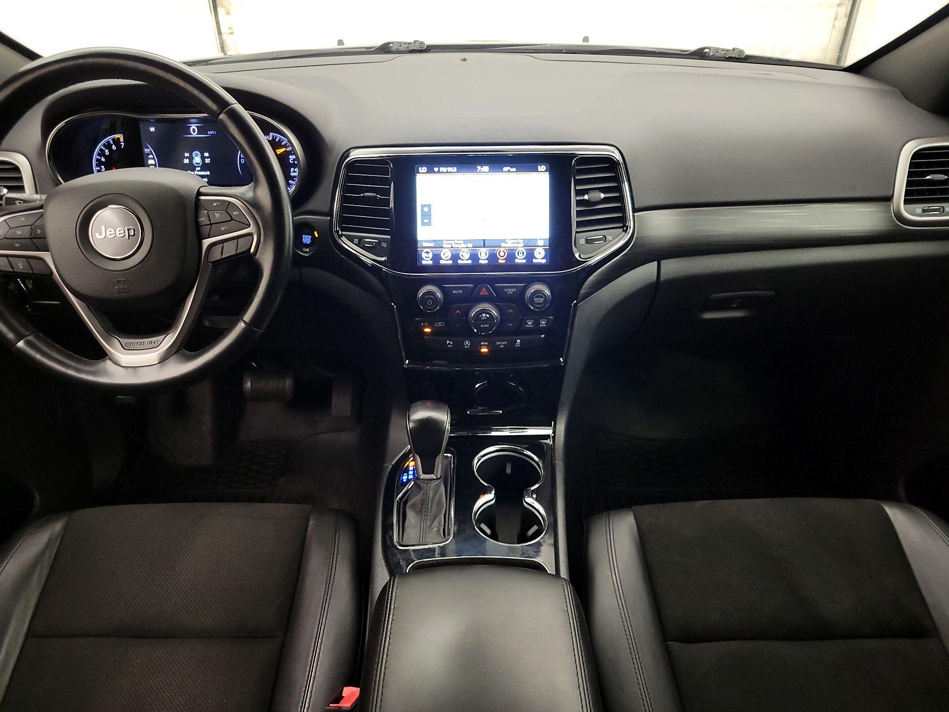 Thumbnail: 2020 Jeep Grand Cherokee - 9