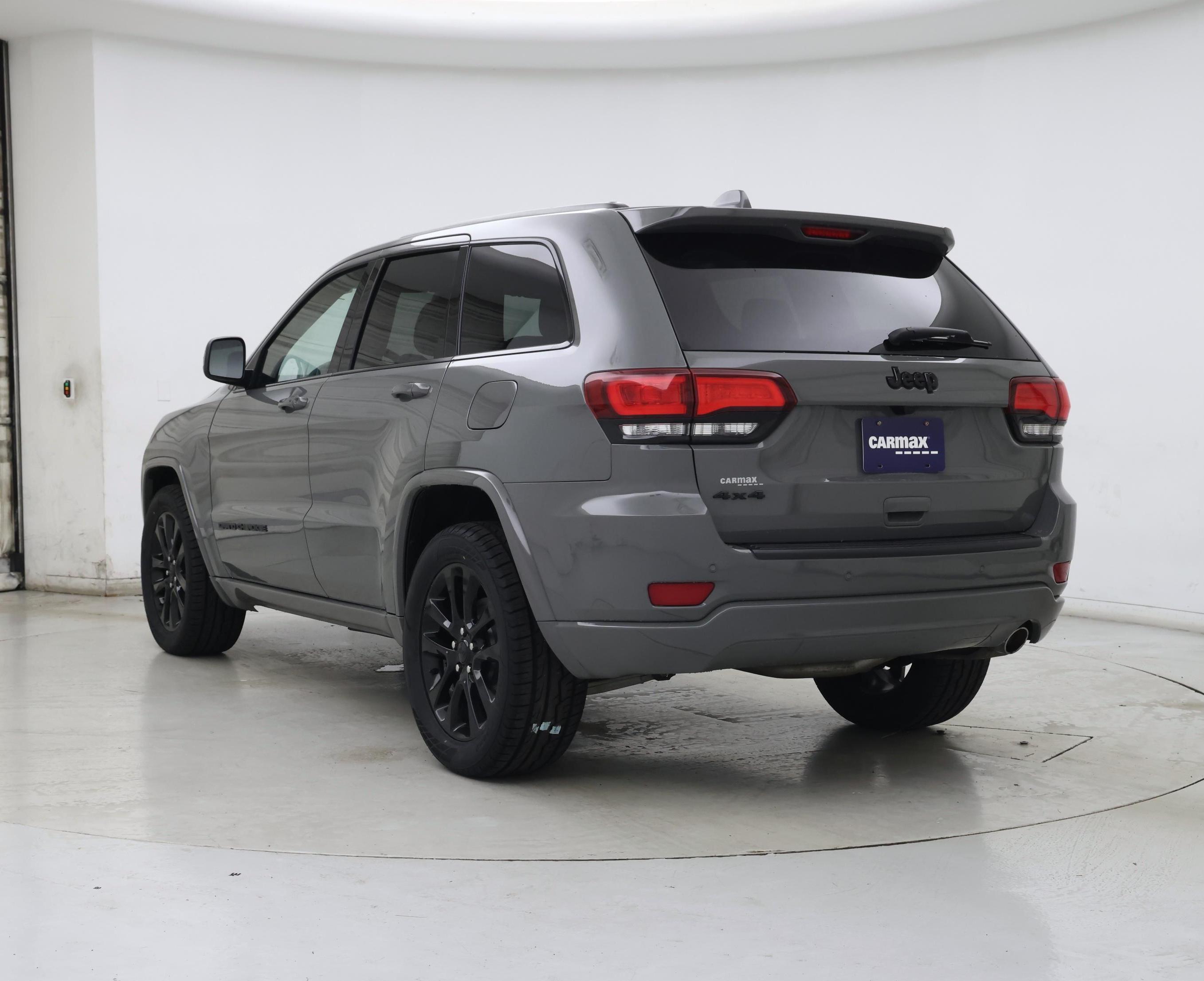 Thumbnail: 2020 Jeep Grand Cherokee - 2