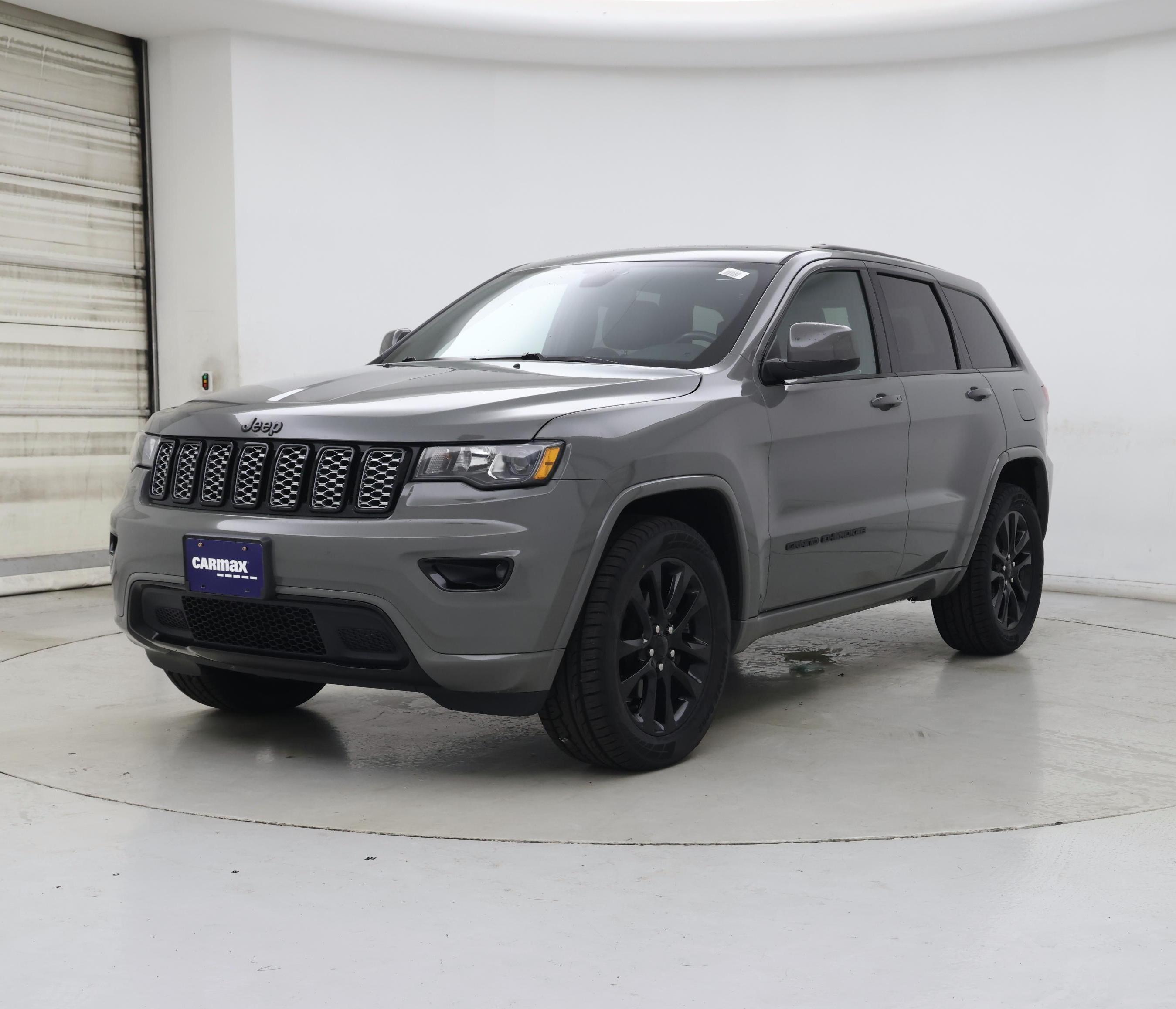 Thumbnail: 2020 Jeep Grand Cherokee - 4