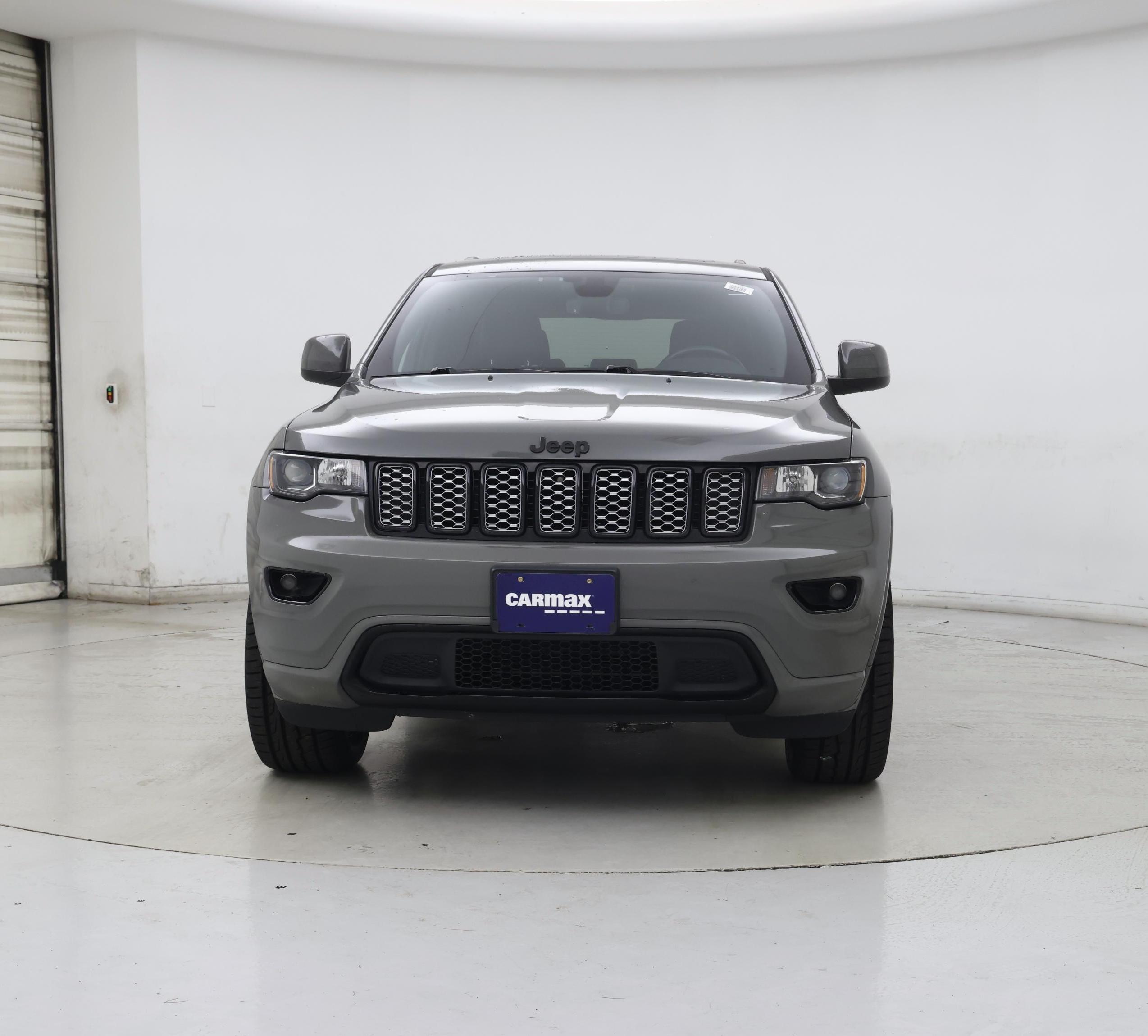 Thumbnail: 2020 Jeep Grand Cherokee - 5