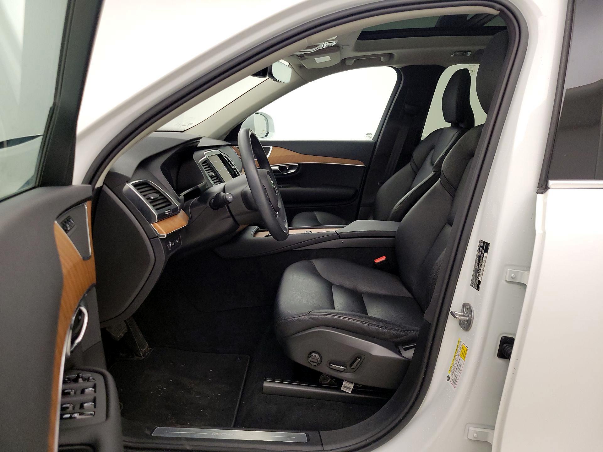 Thumbnail: 2022 Volvo XC90 - 11