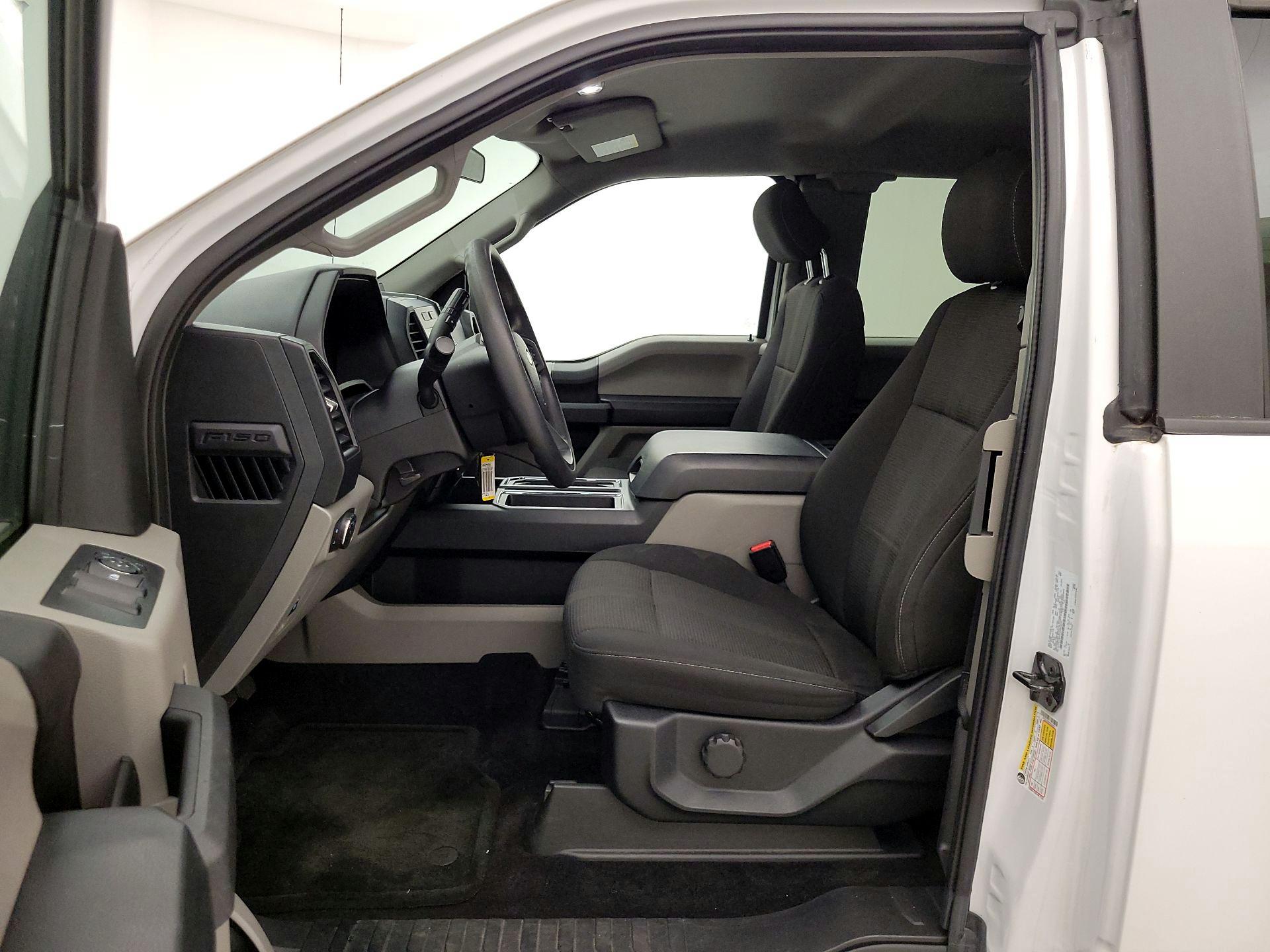 Thumbnail: 2017 Ford F-150 - 11