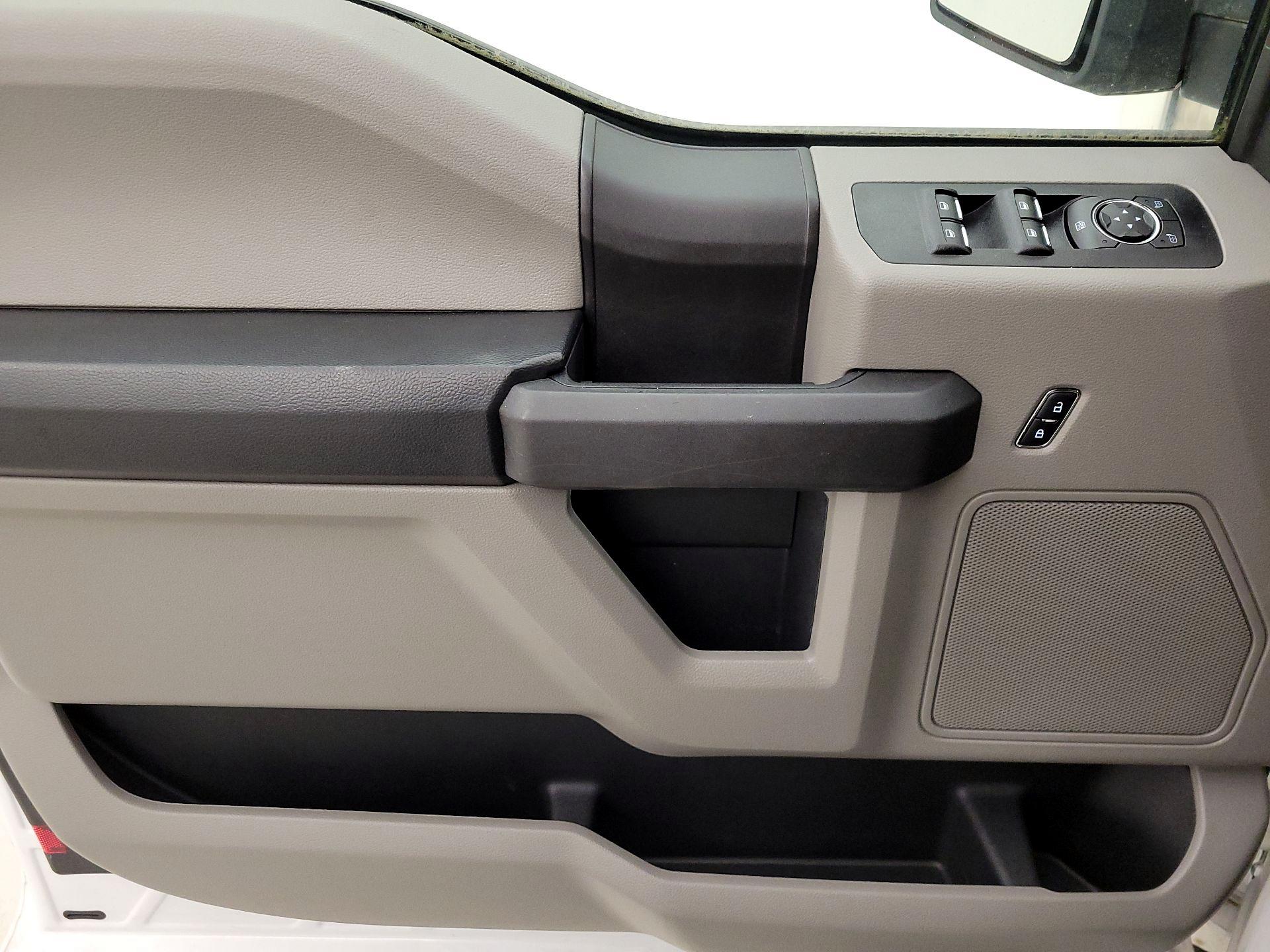 Thumbnail: 2017 Ford F-150 - 12