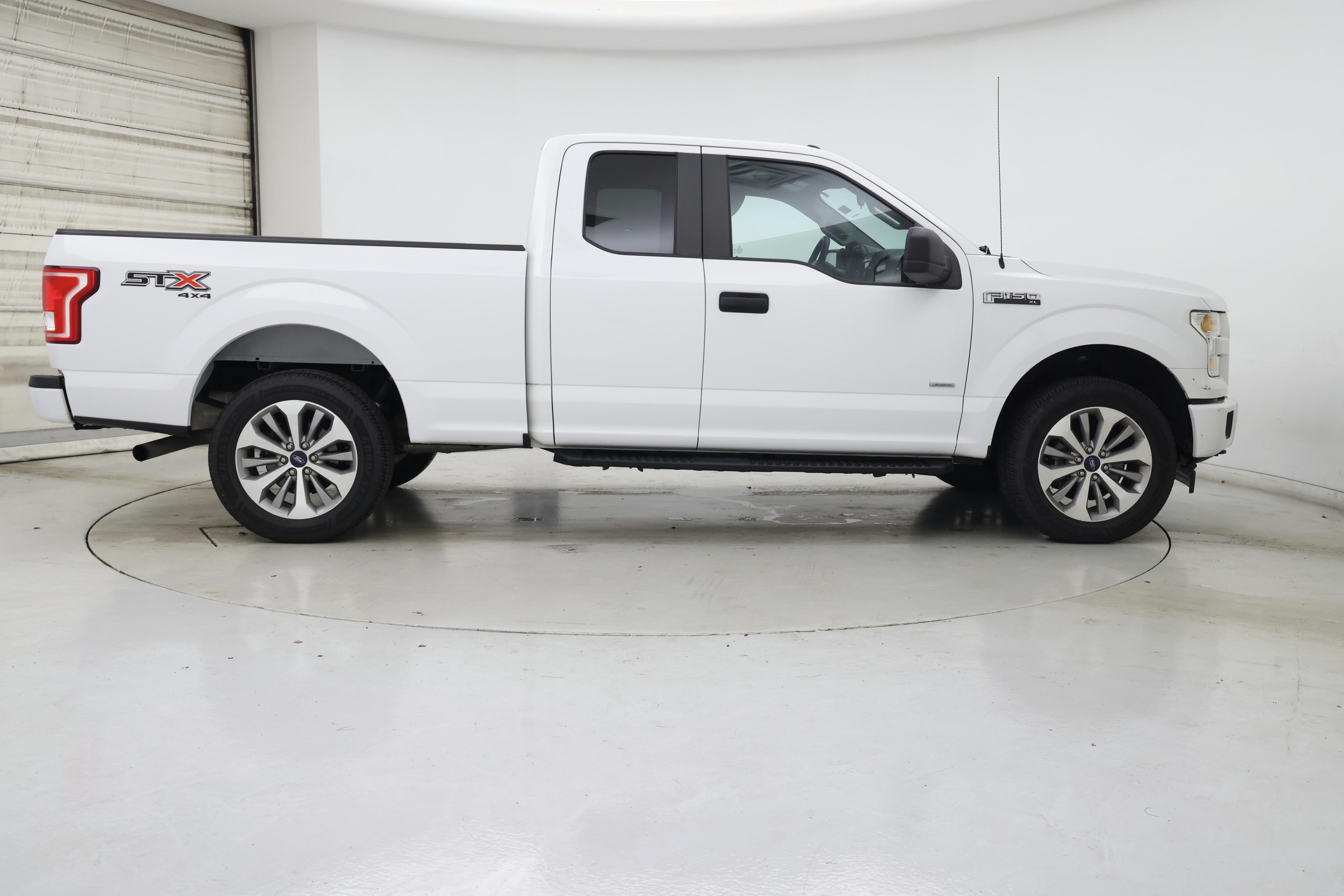 Thumbnail: 2017 Ford F-150 - 7