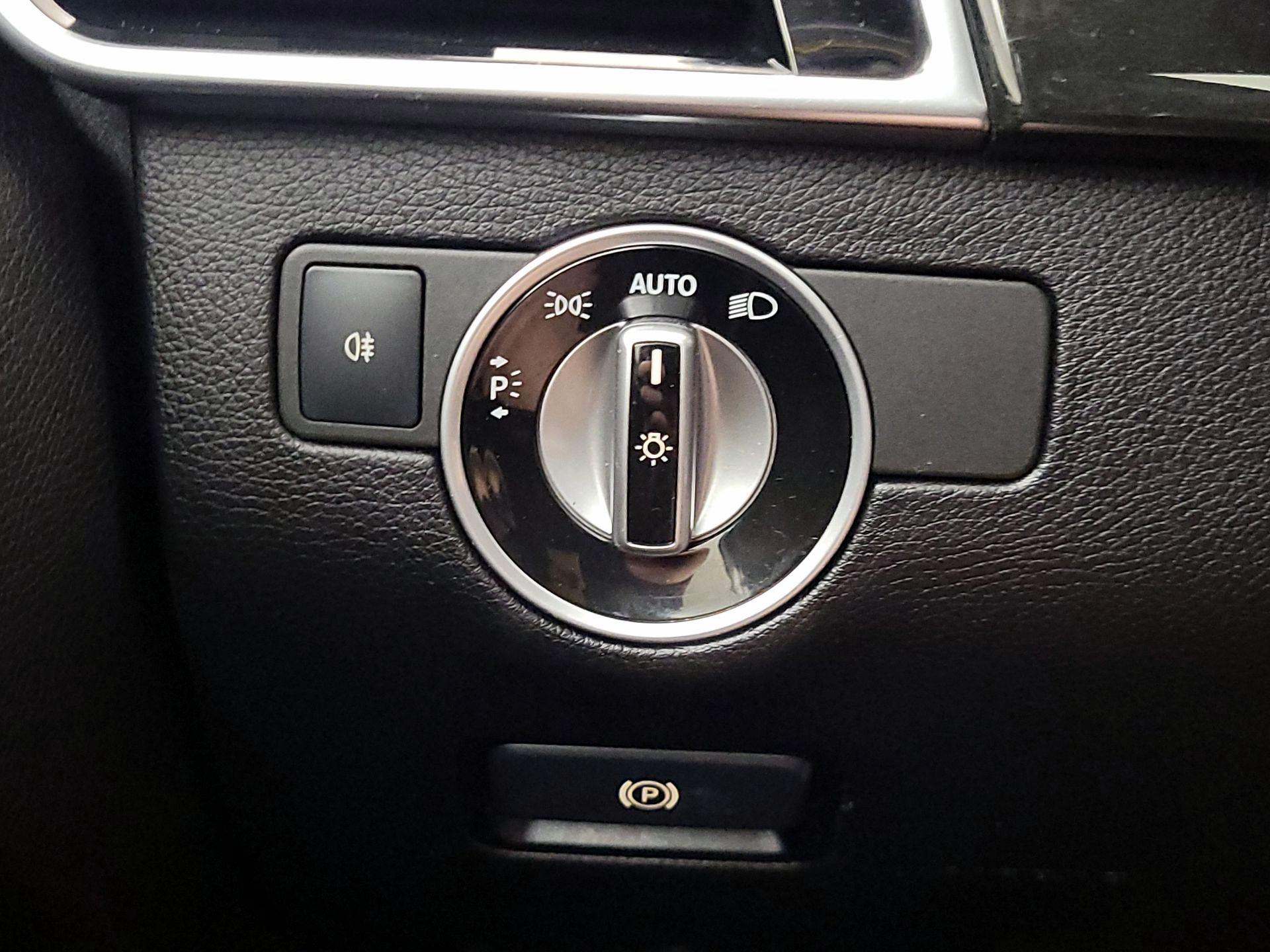 Thumbnail: 2016 Mercedes-Benz GLE - 13