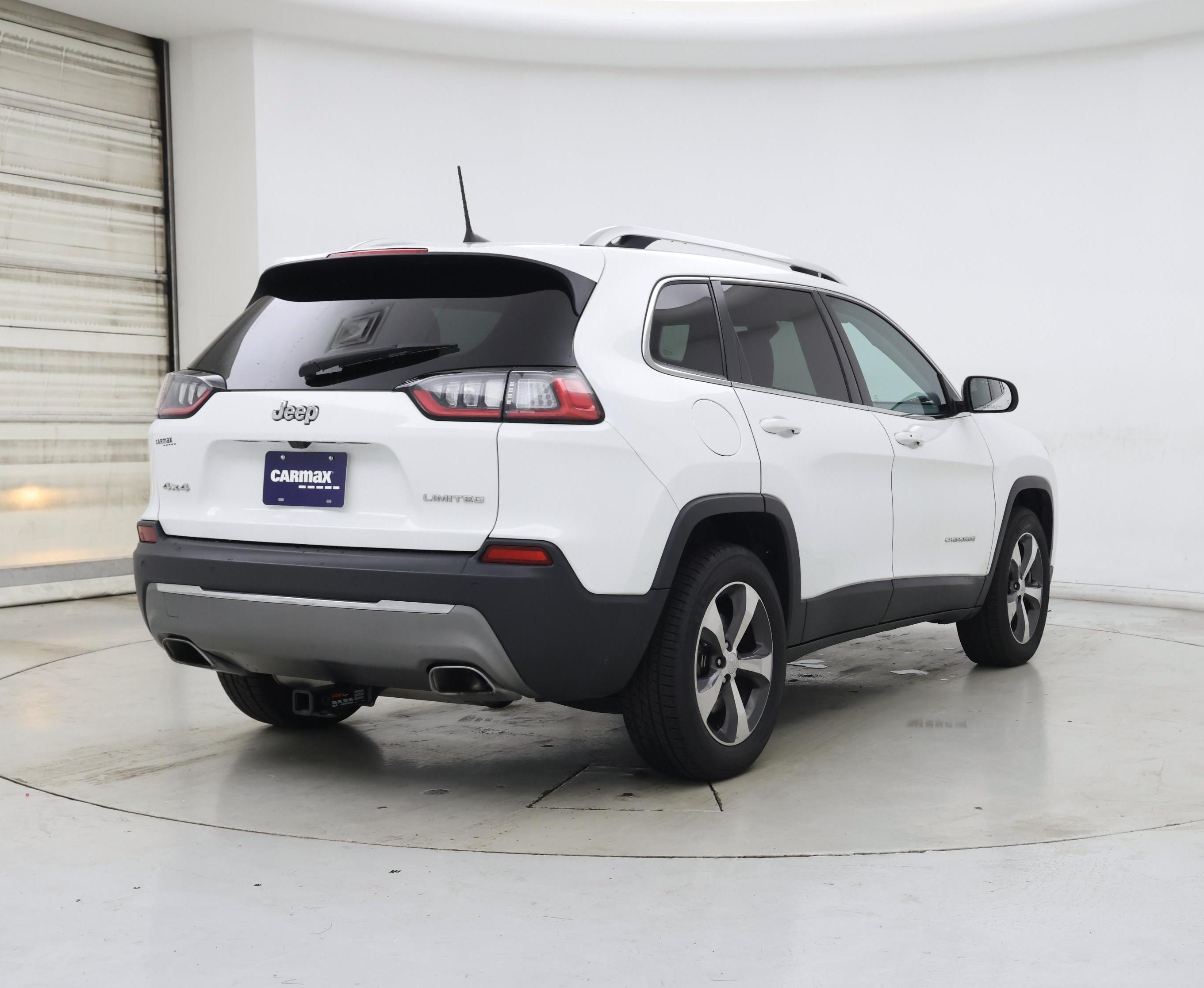 Thumbnail: 2019 Jeep Cherokee - 8