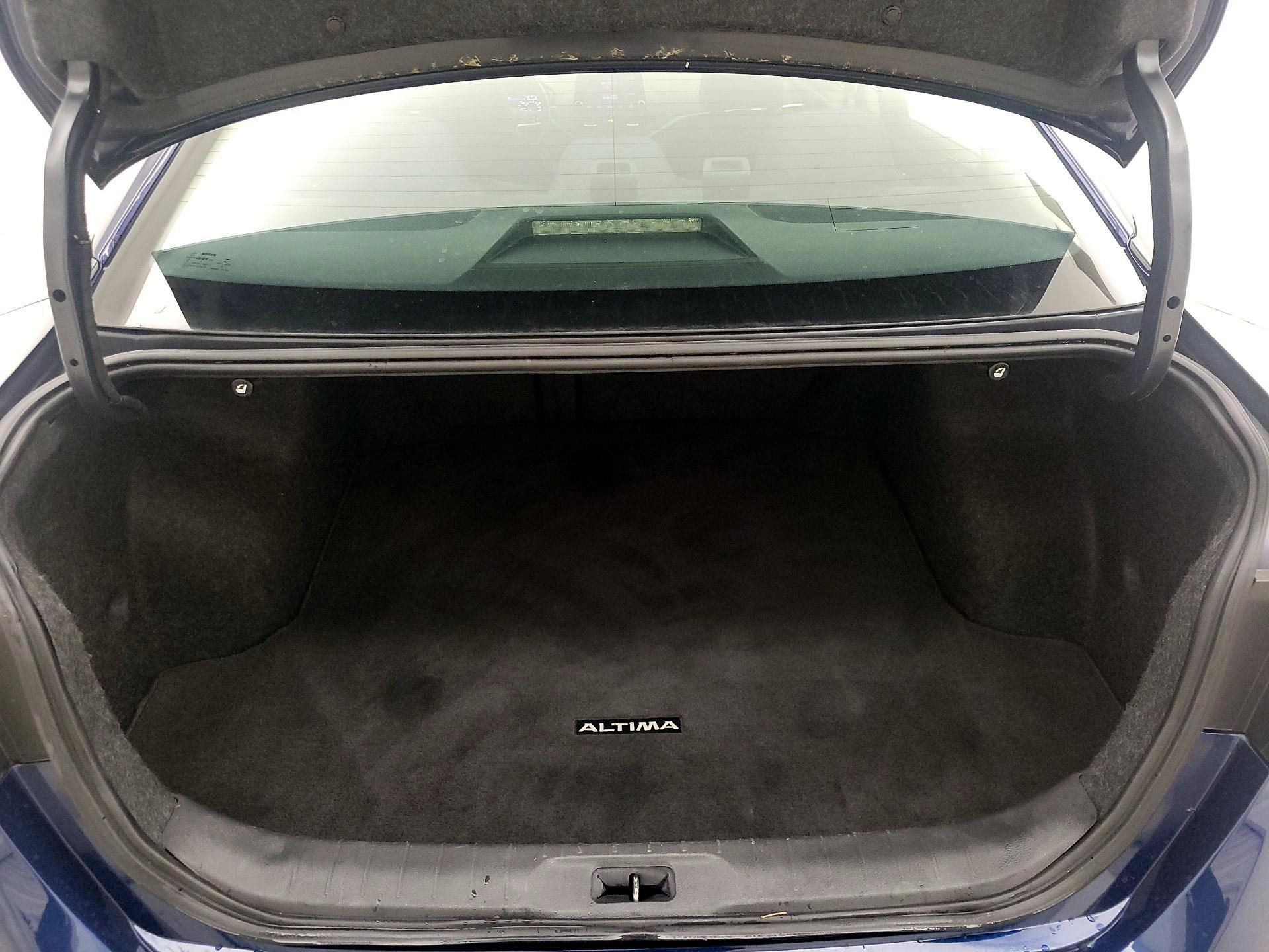 Thumbnail: 2019 Nissan Altima - 20