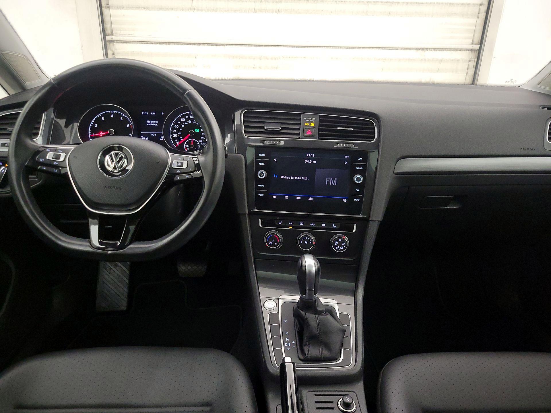 Thumbnail: 2018 Volkswagen Golf - 9