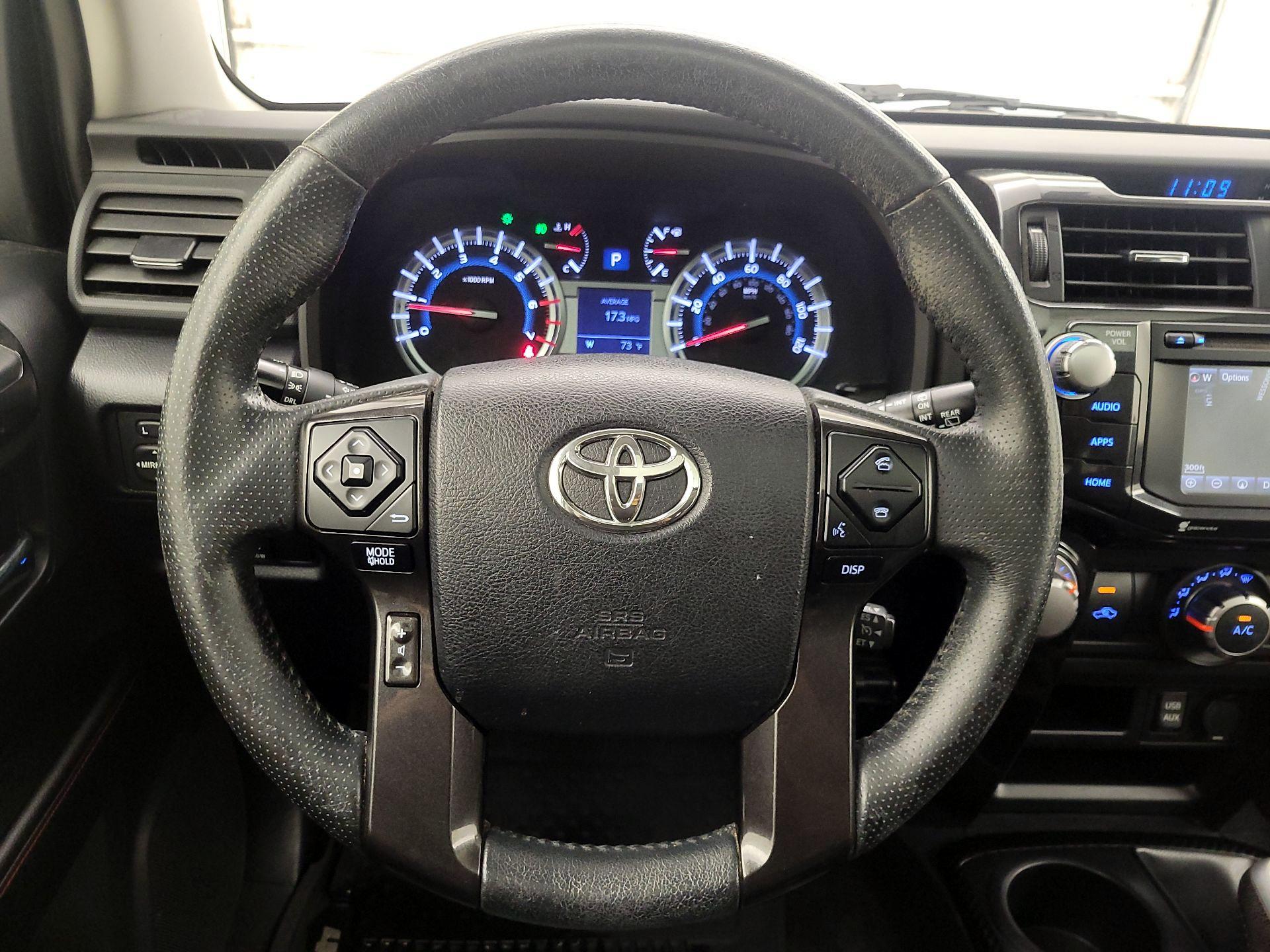 Thumbnail: 2019 Toyota 4Runner - 10