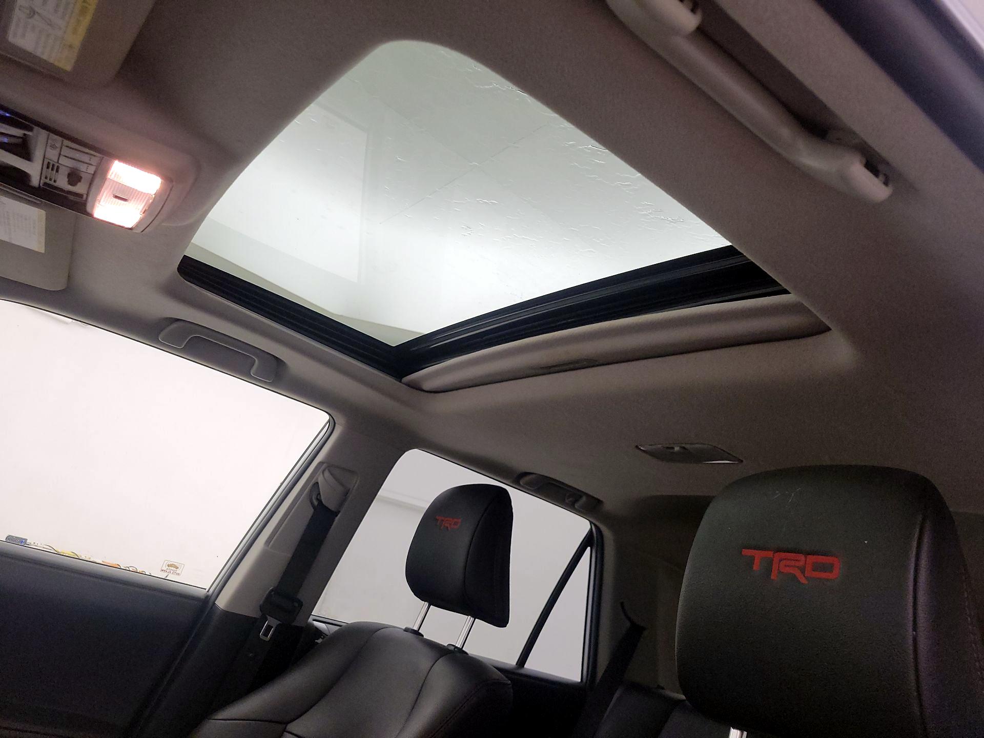 Thumbnail: 2019 Toyota 4Runner - 20