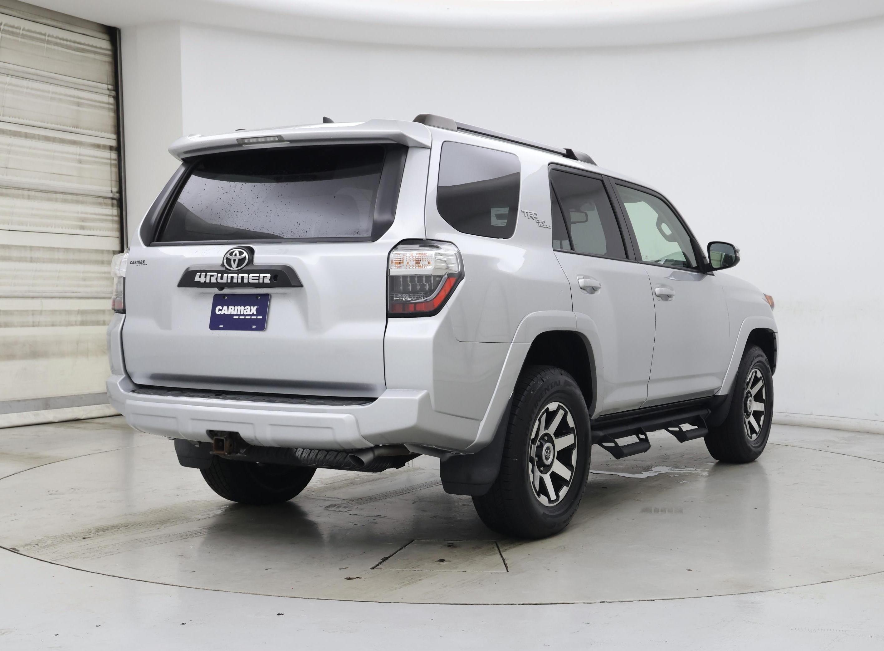 Thumbnail: 2019 Toyota 4Runner - 8