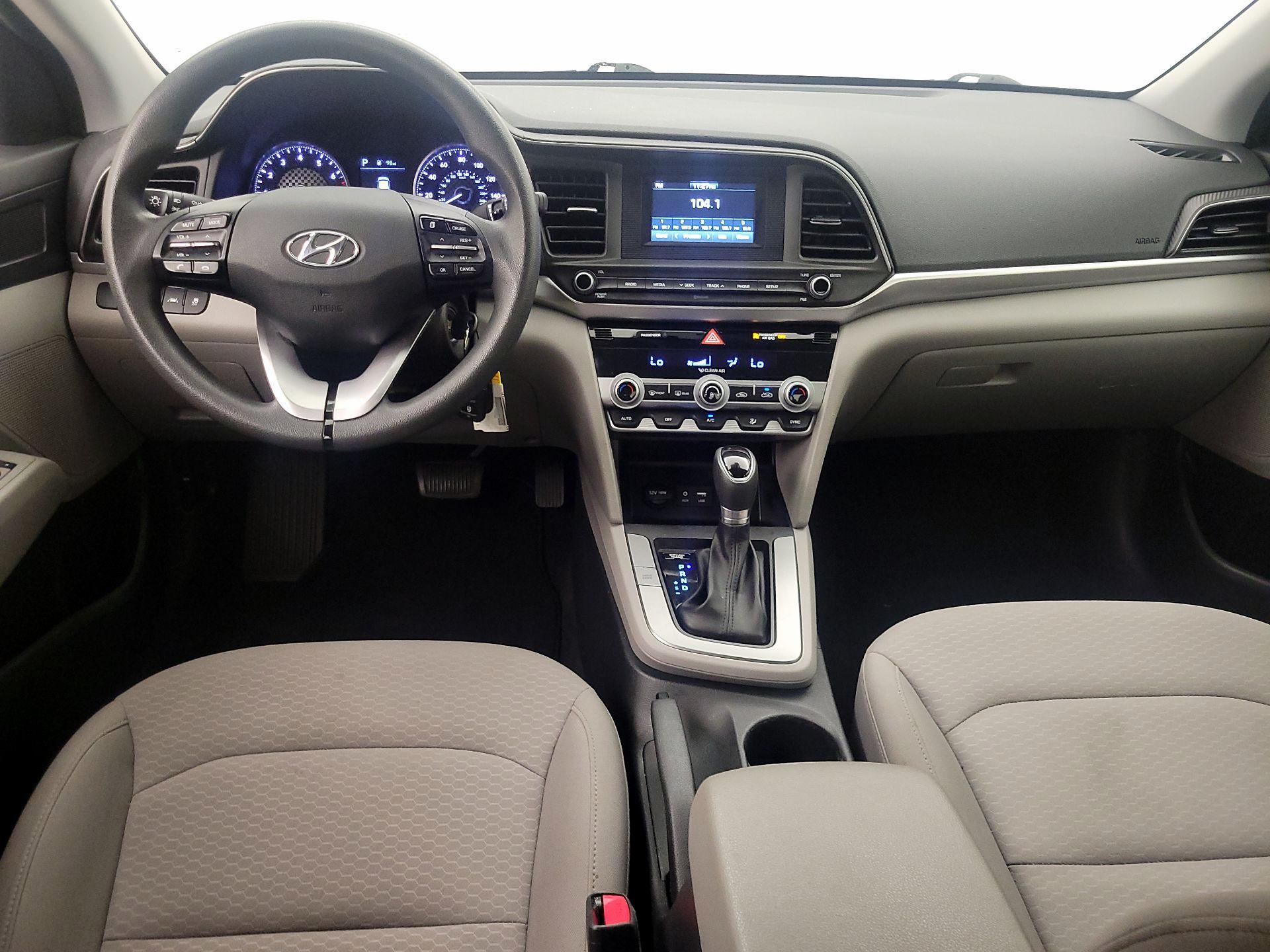 Thumbnail: 2020 Hyundai Elantra - 9