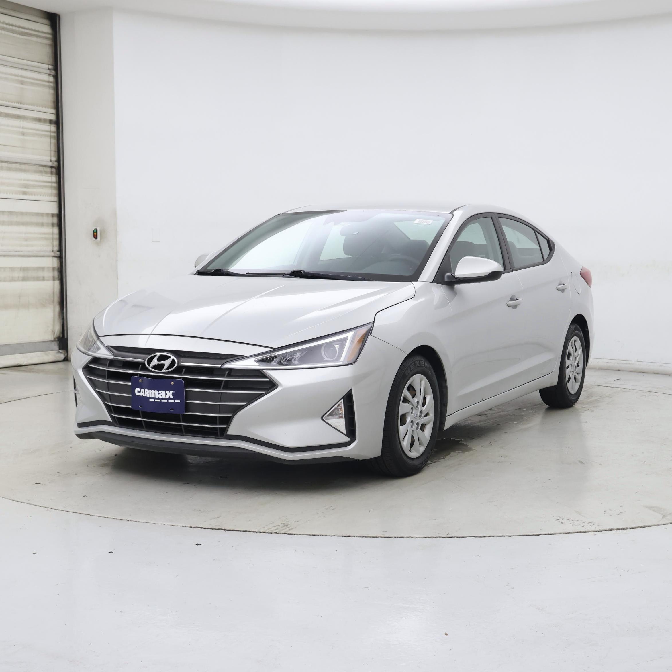 Thumbnail: 2020 Hyundai Elantra - 4