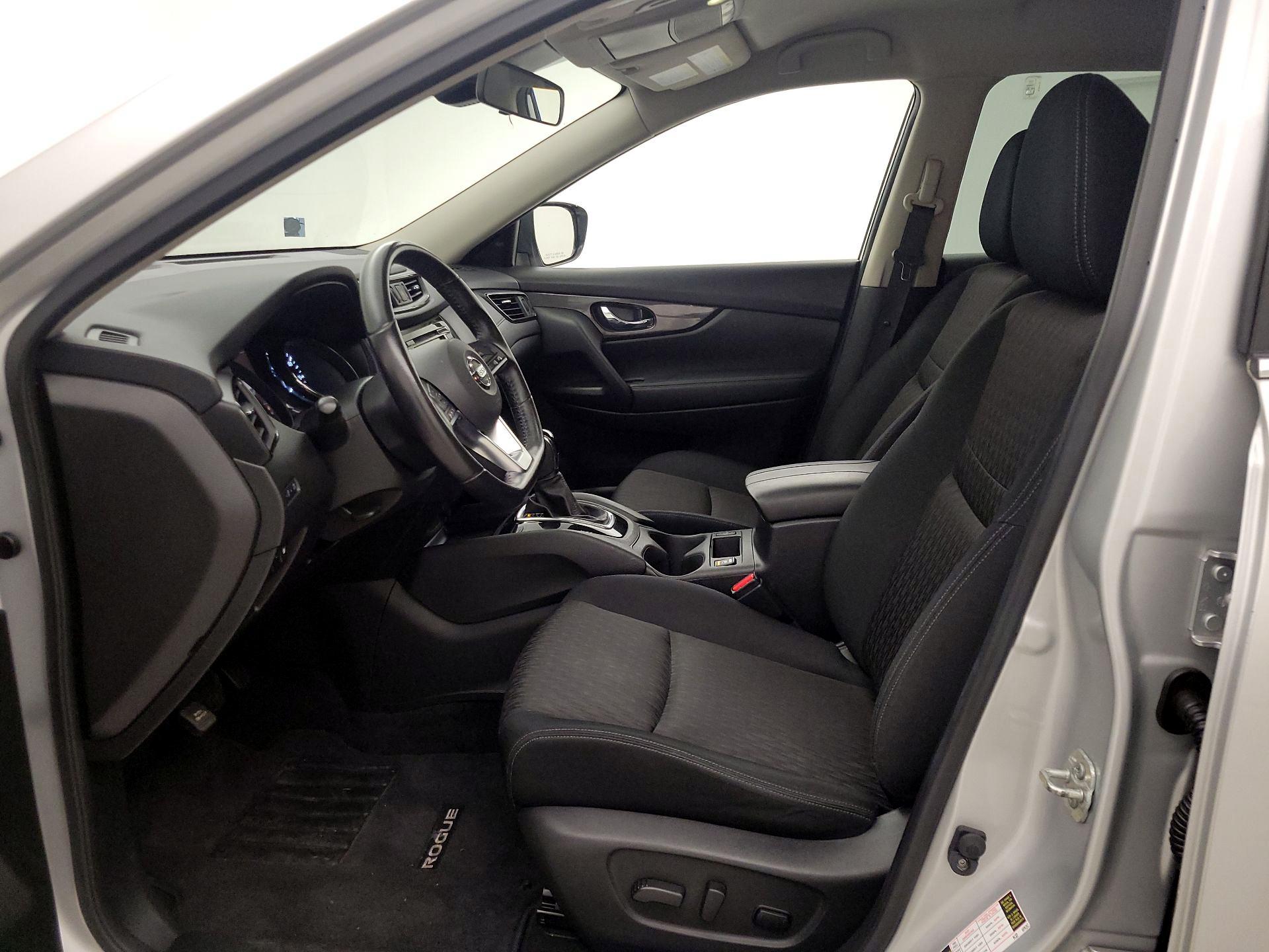 Thumbnail: 2019 Nissan Rogue - 11