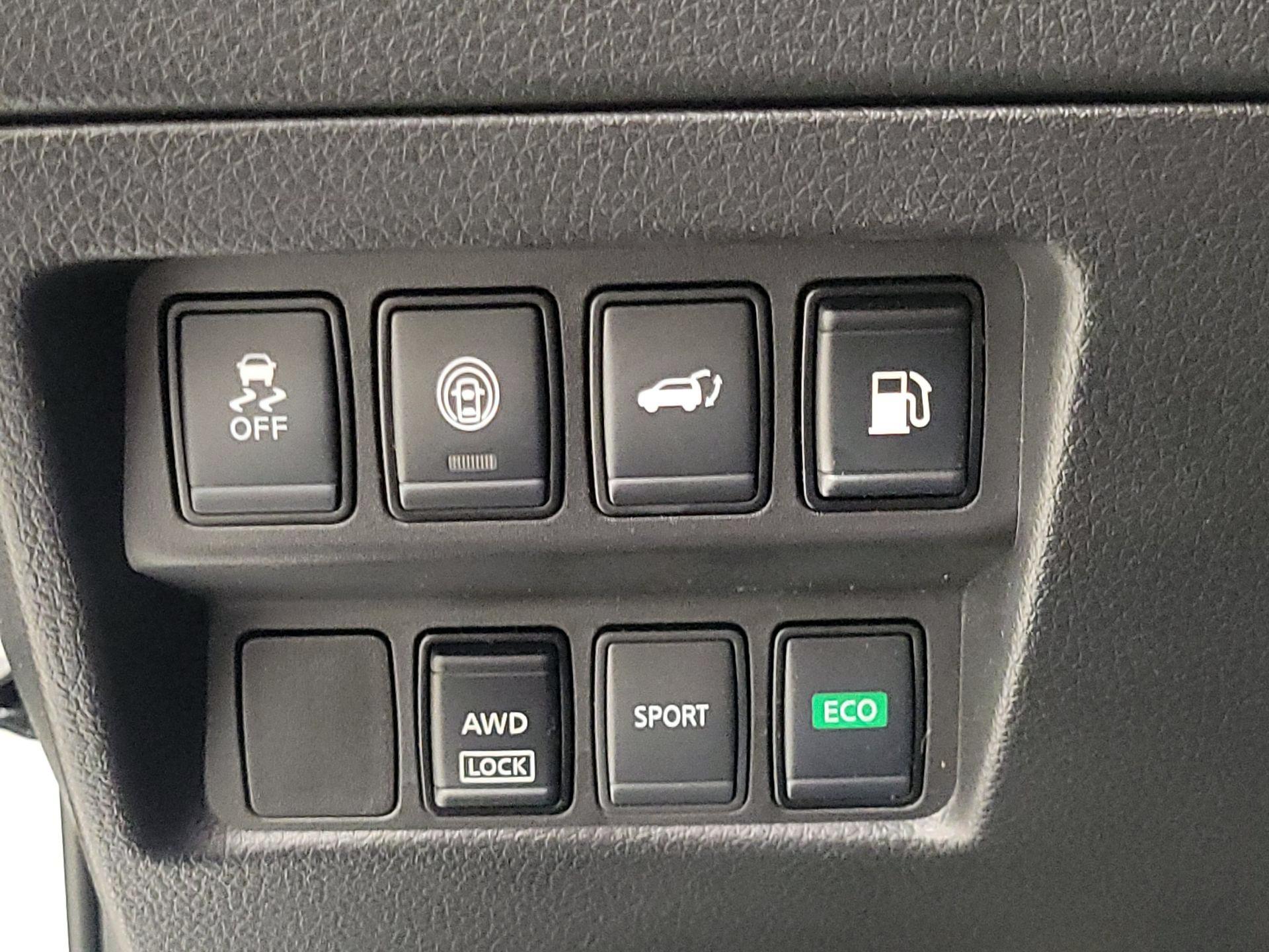 Thumbnail: 2019 Nissan Rogue - 13
