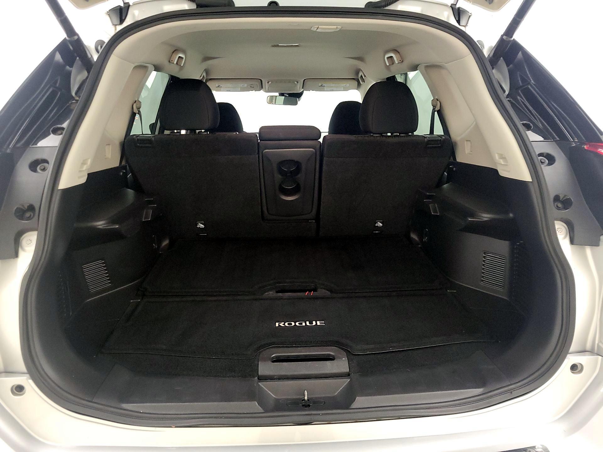 Thumbnail: 2019 Nissan Rogue - 20