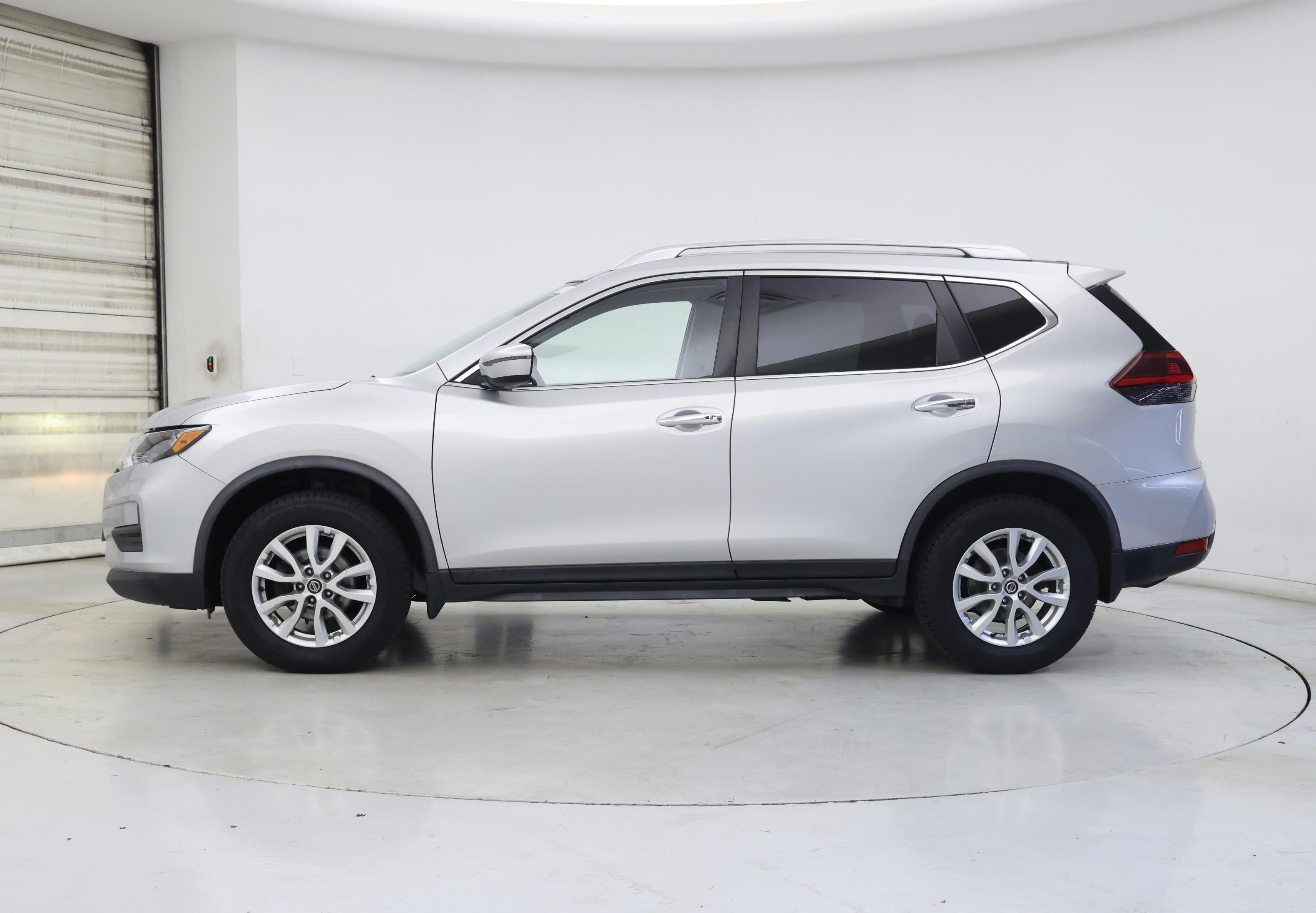Thumbnail: 2019 Nissan Rogue - 3