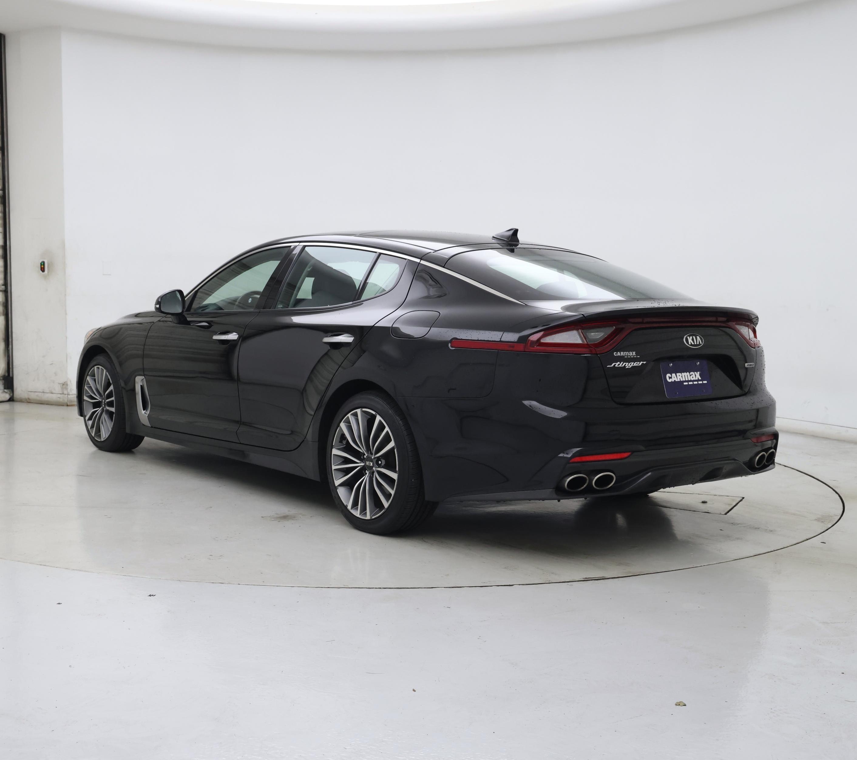 Thumbnail: 2019 Kia Stinger - 2