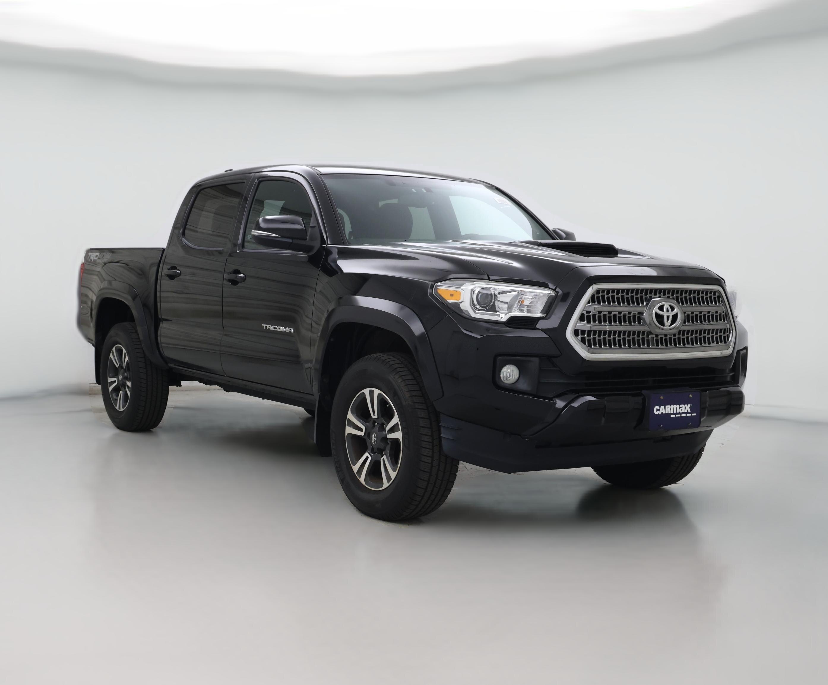 Thumbnail: 2017 Toyota Tacoma - 1
