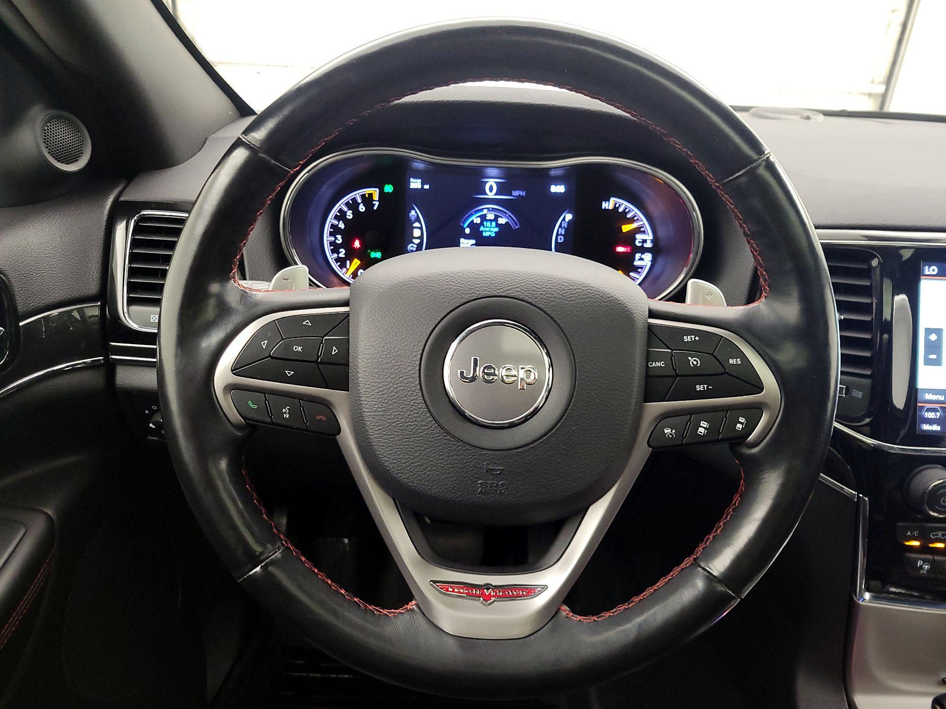 Thumbnail: 2020 Jeep Grand Cherokee - 10