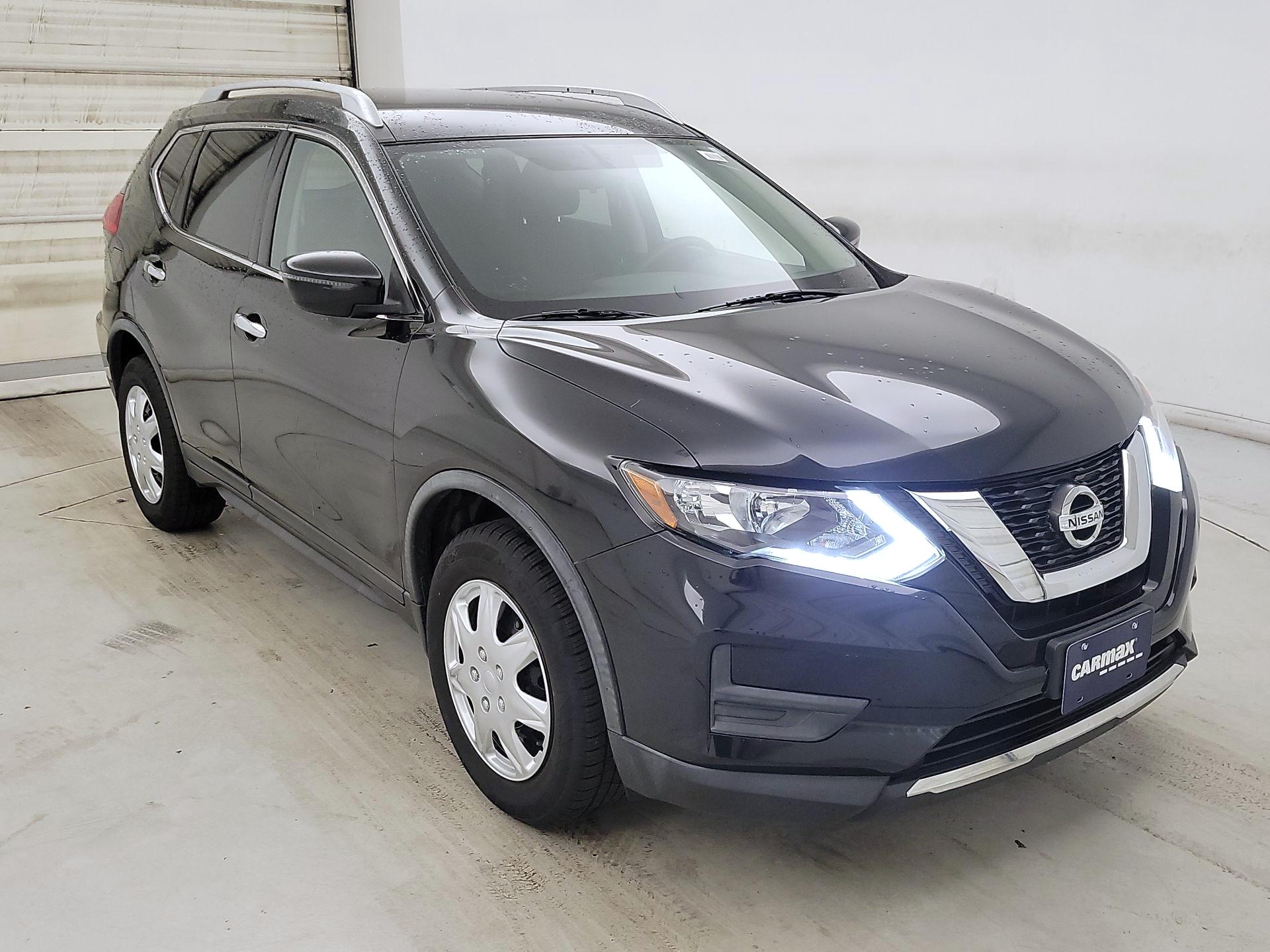 Thumbnail: 2017 Nissan Rogue - 1
