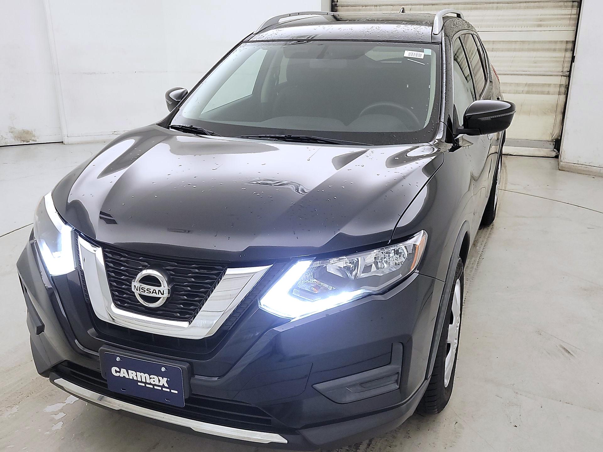 Thumbnail: 2017 Nissan Rogue - 3