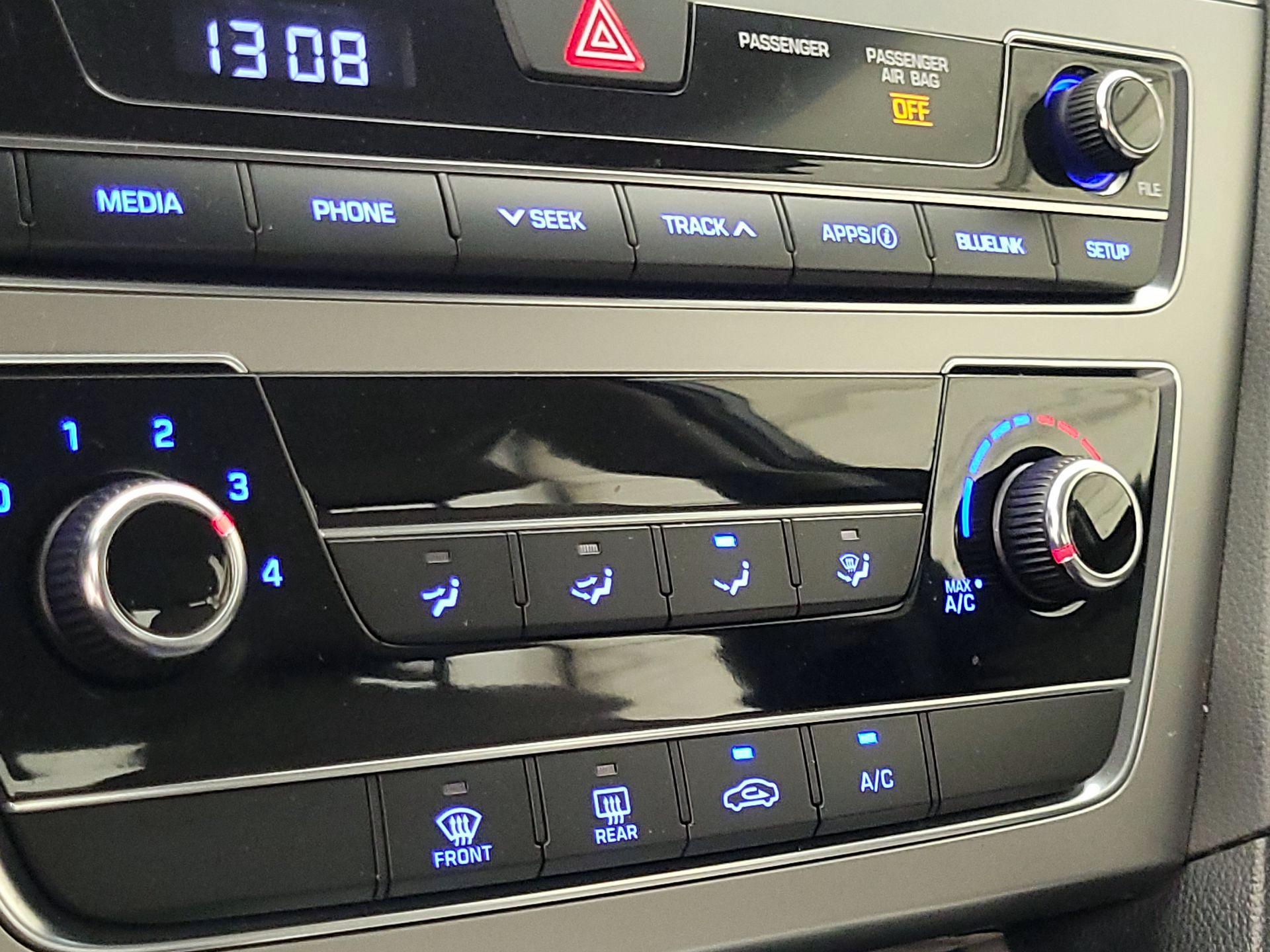 Thumbnail: 2017 Hyundai Sonata - 16