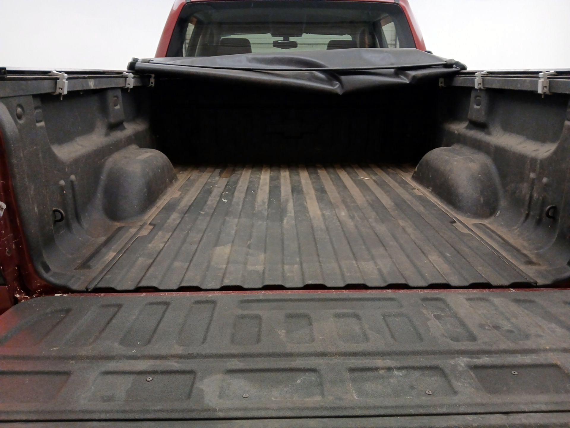 Thumbnail: 2015 Chevrolet Silverado 1500 - 20