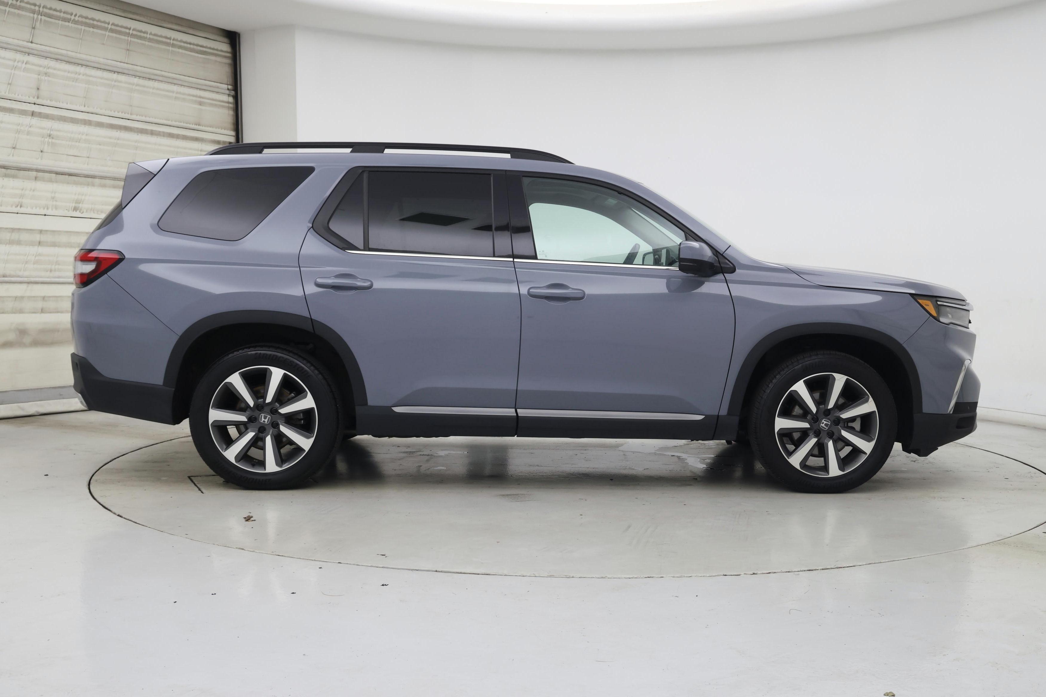 Thumbnail: 2025 Honda Pilot - 7