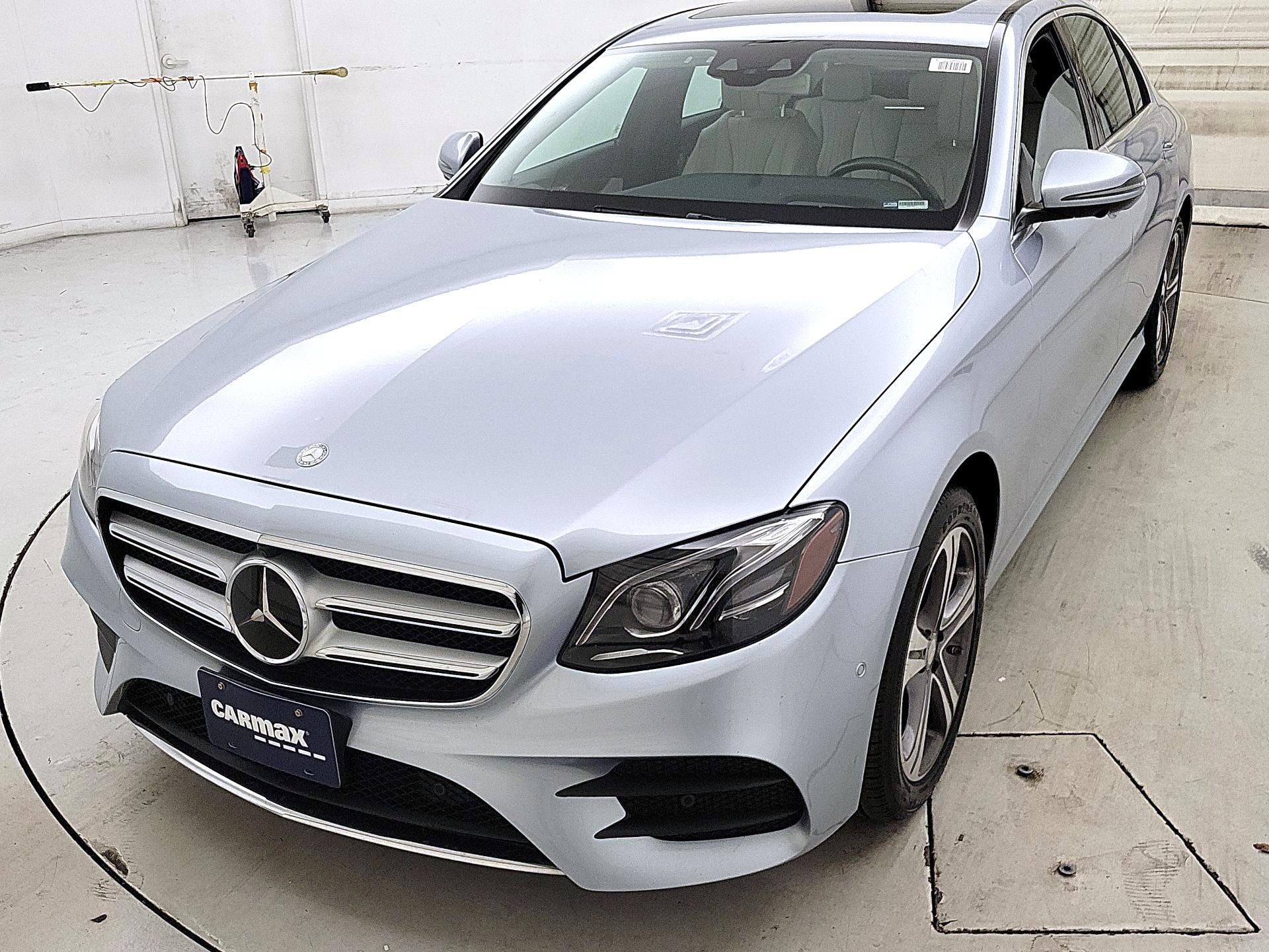 Thumbnail: 2017 Mercedes-Benz E-Class - 3