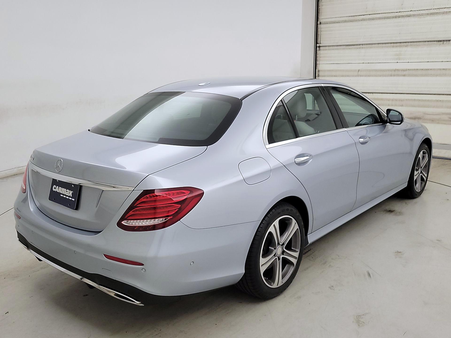 Thumbnail: 2017 Mercedes-Benz E-Class - 5