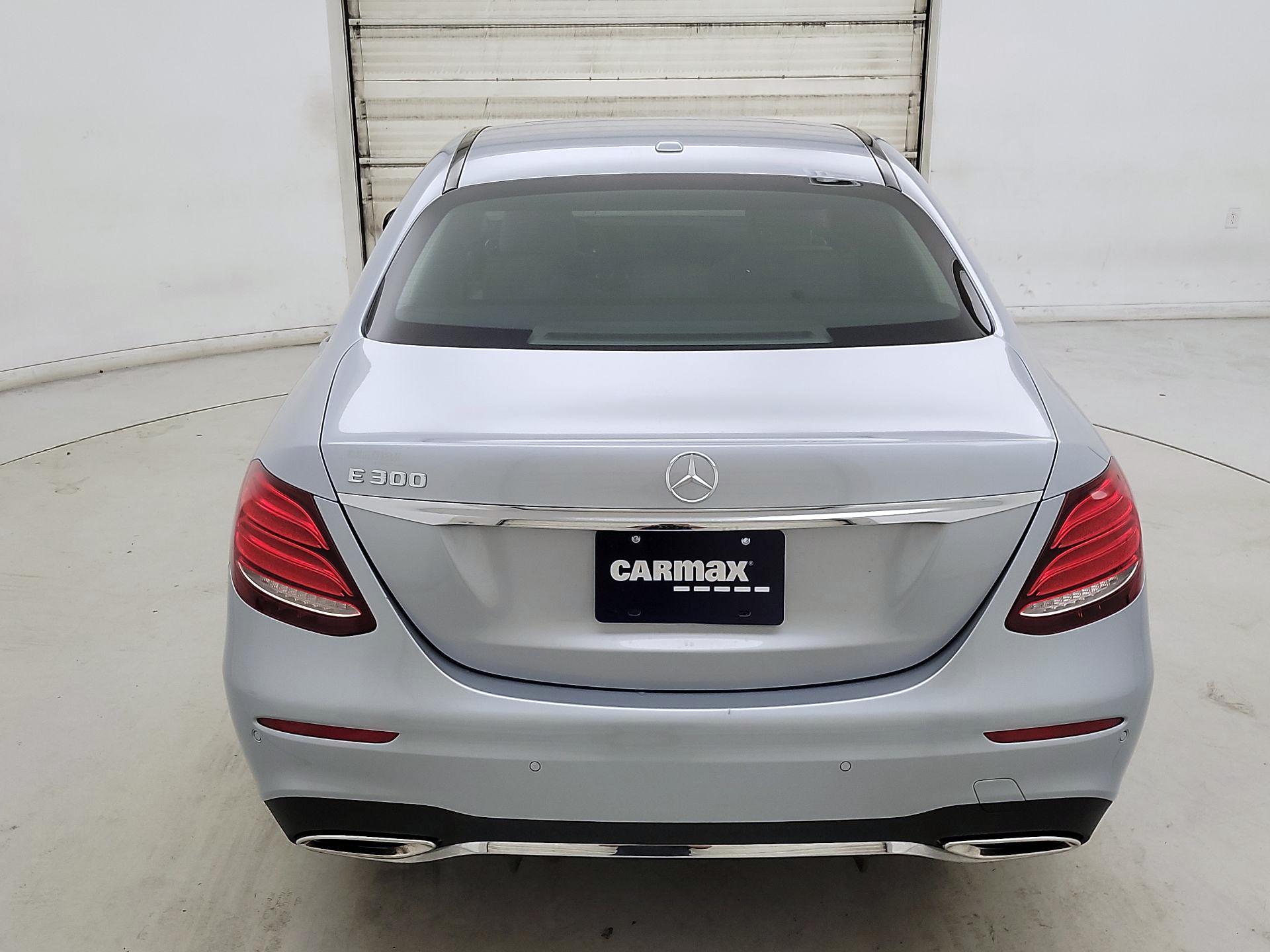 Thumbnail: 2017 Mercedes-Benz E-Class - 6