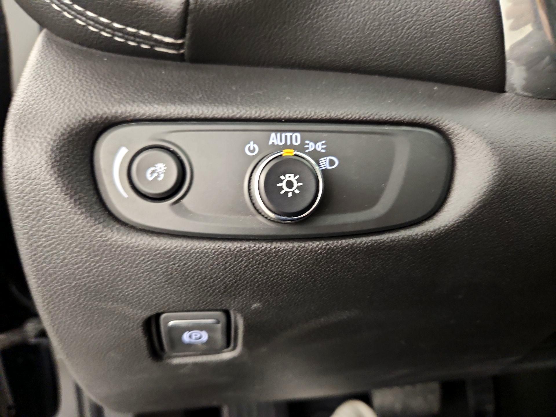 Thumbnail: 2023 Chevrolet Blazer - 13