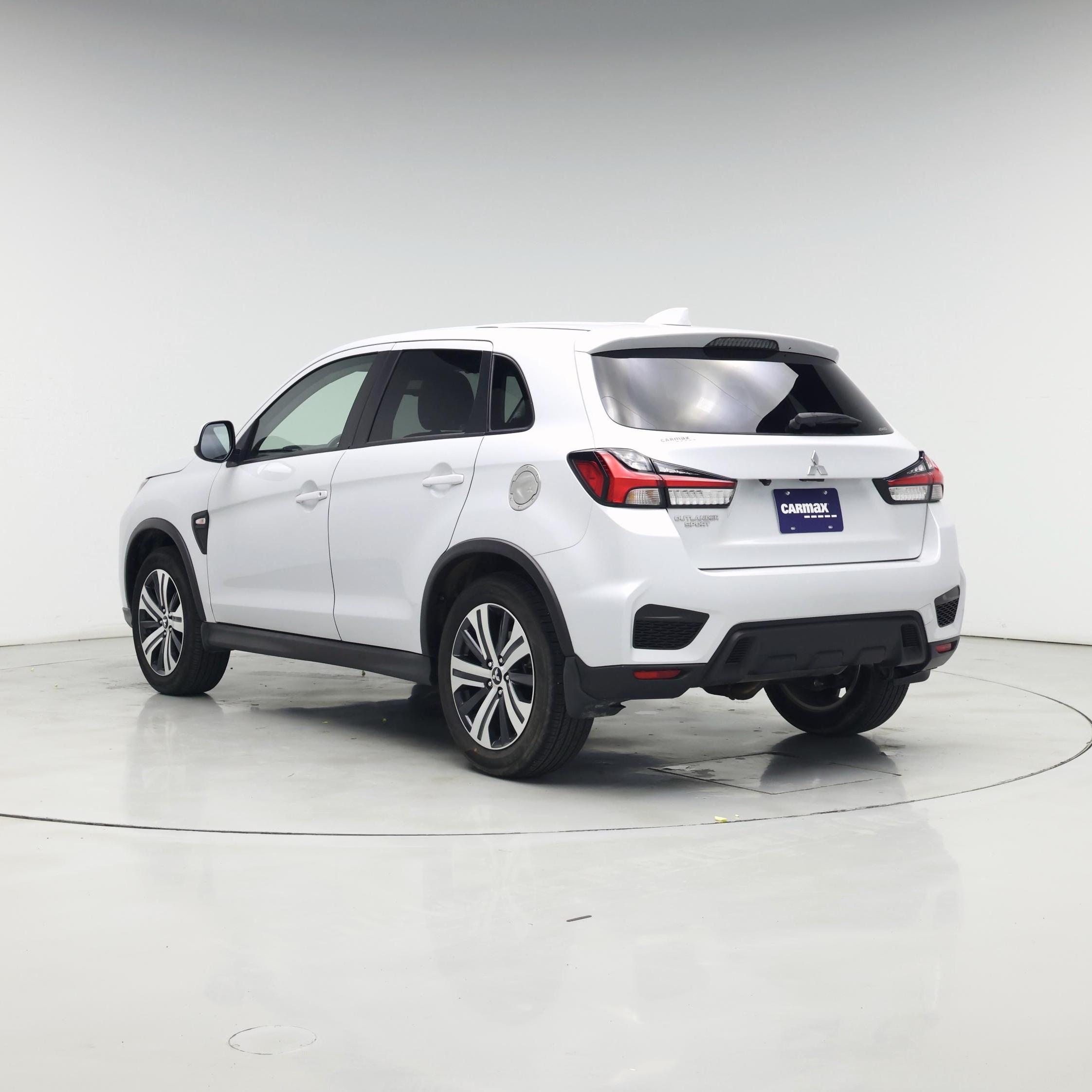 Thumbnail: 2023 Mitsubishi Outlander Sport - 2