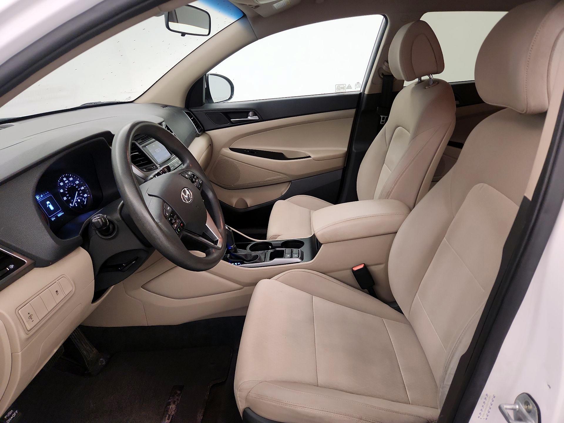 Thumbnail: 2016 Hyundai Tucson - 11